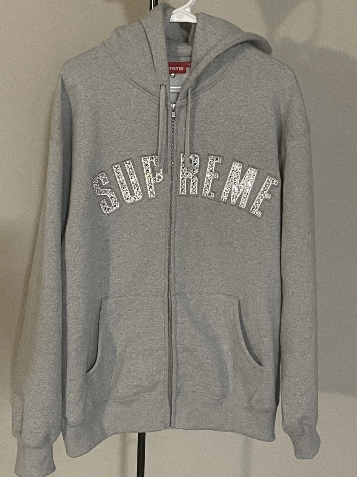 トップス Supreme IDGAF Zip Up Hooded Sweatshirt Supreme IDGAF Zip Up Hooded Sweatshirt (FW25) - $168