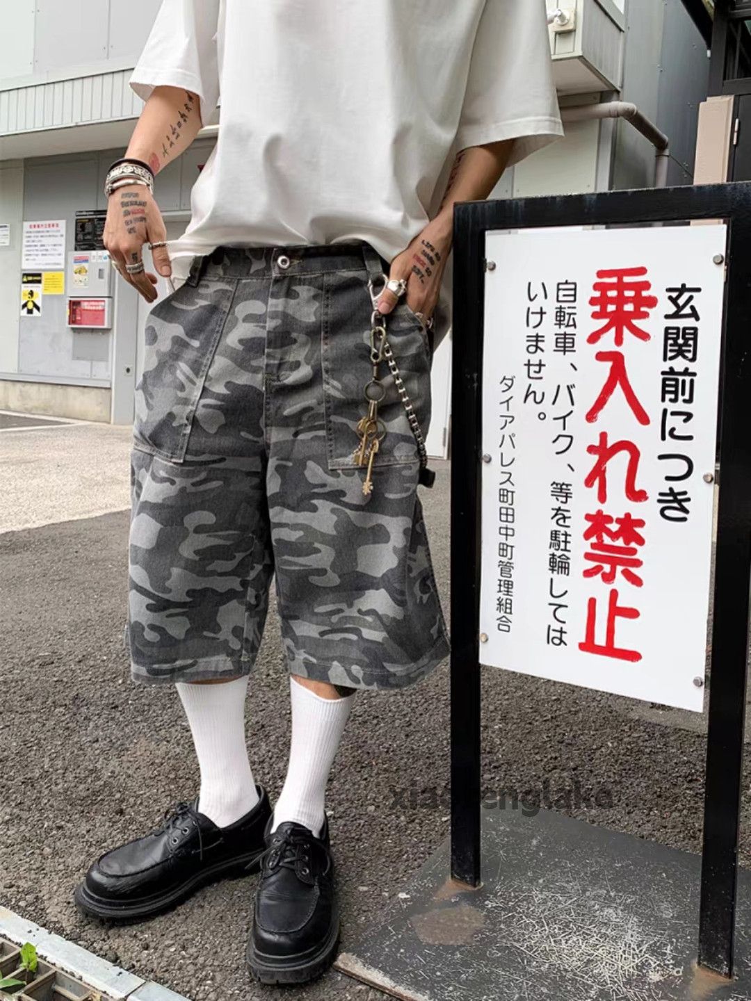 Designer Unisex outdoor utility loose baggy skate cargo shorts Size US 32 / EU 48 - 4 Thumbnail