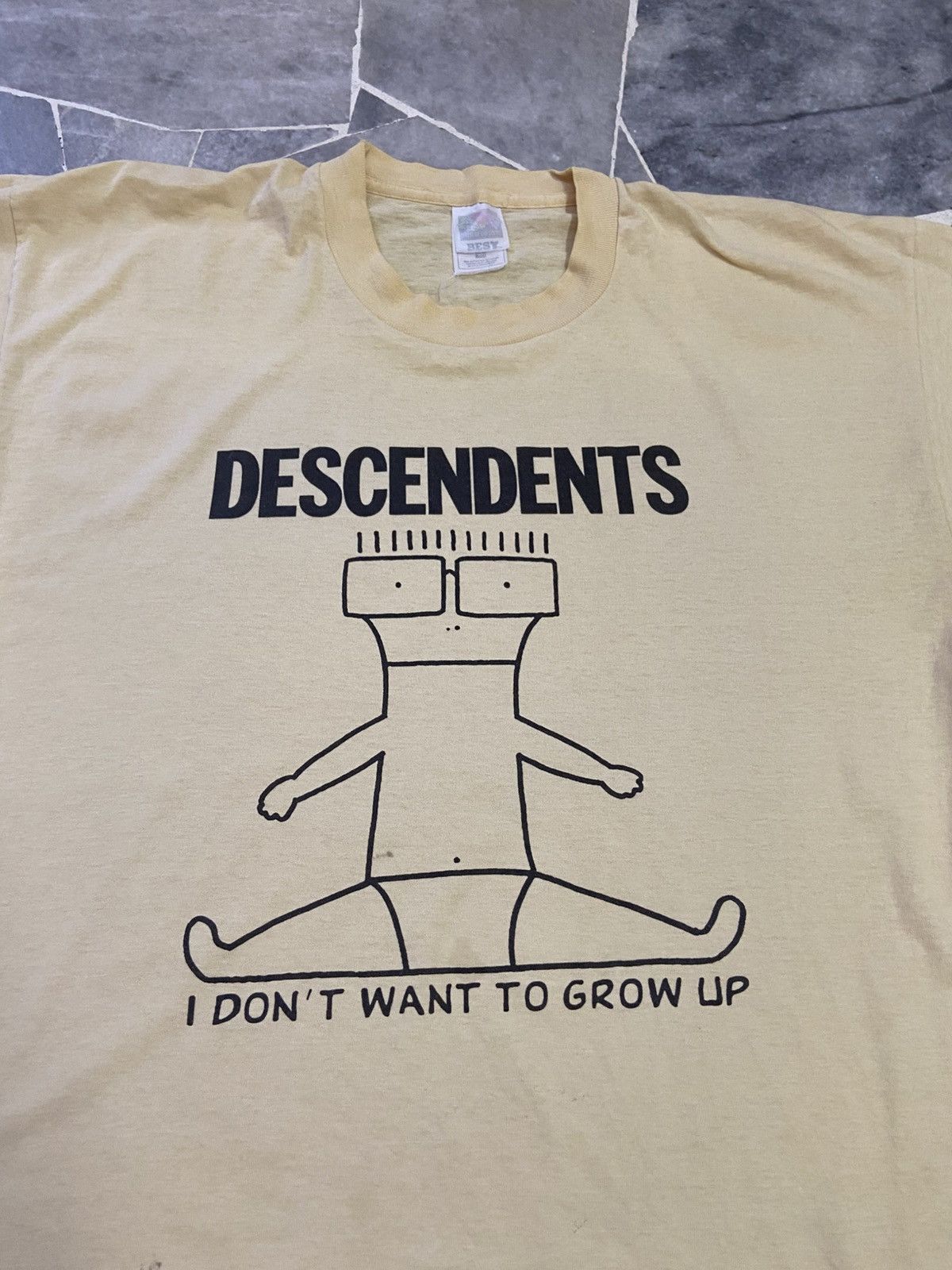 Band Tees Vintage 90s Descendents I Dot’t Want To Grow Up Band Tee Size US XL / EU 56 / 4 - 4 Thumbnail