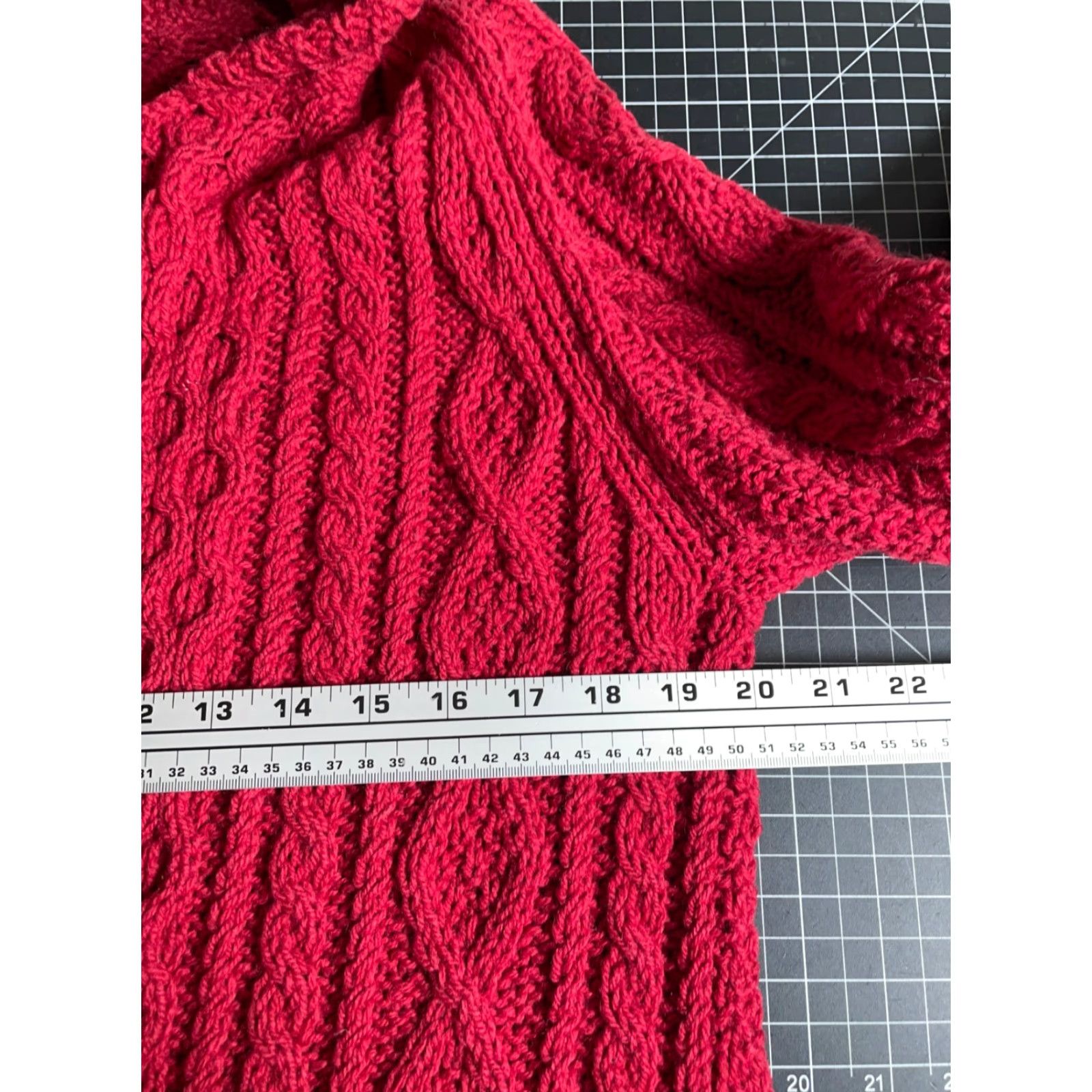 Vintage VINTAGE Unbranded Red Wool Cable Knit Hooded Sweater Women Medium Heavyweight Cardigan Crew Neck Long Sleeve Fall Winter Mens? Size M / US 6-8 / IT 42-44 - 5 Thumbnail