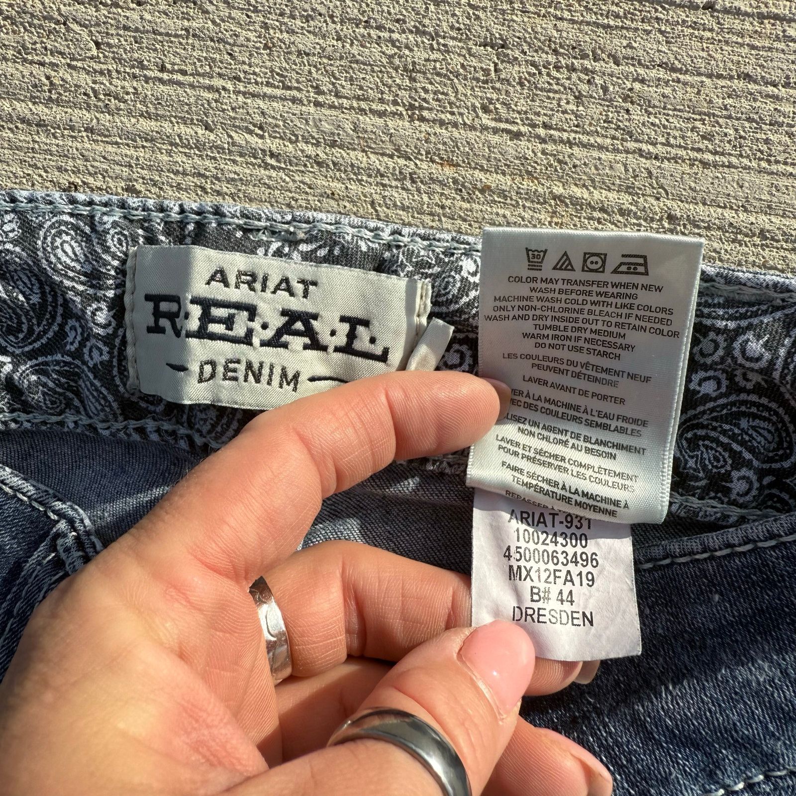 Ariat Ariat 25R Mid Rise Stretch Ivy Stackable Straight Leg Jeans Size 25" / US 0 / IT 36 - 4 Thumbnail
