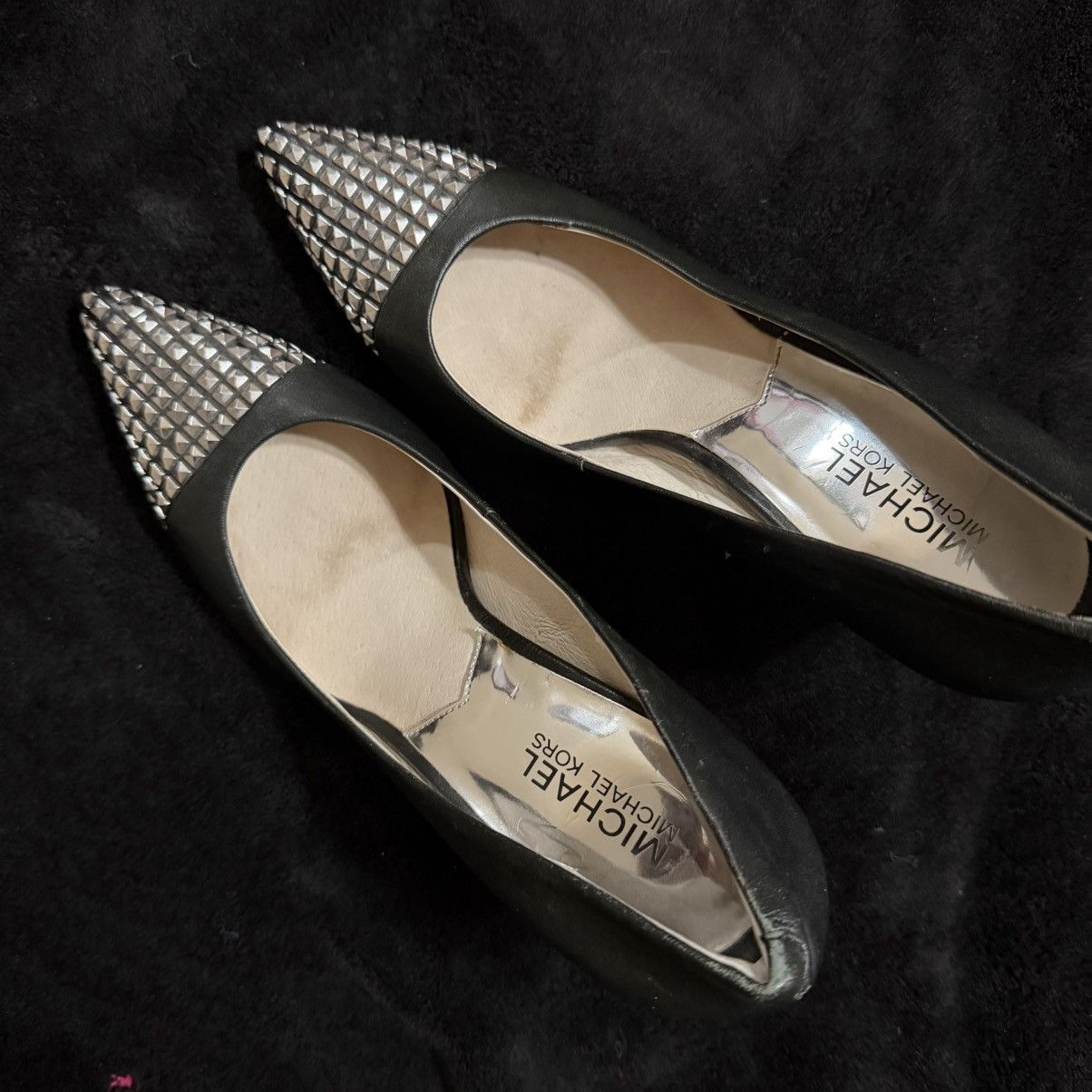 Michael Kors Michael Kors Studded Leather Pointed Toe Pumps Size US 8.5 / IT 38.5 - 7 Thumbnail
