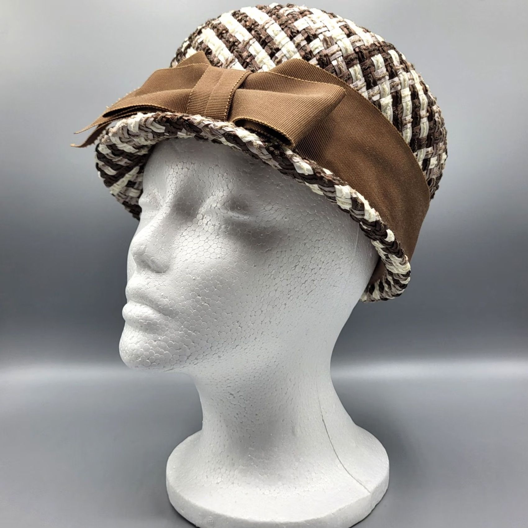 Vintage VINTAGE Union Made USA 1950s Womens Cloche Hat Raffia Straw Brown Ribbon Bow Size ONE SIZE - 2 Thumbnail
