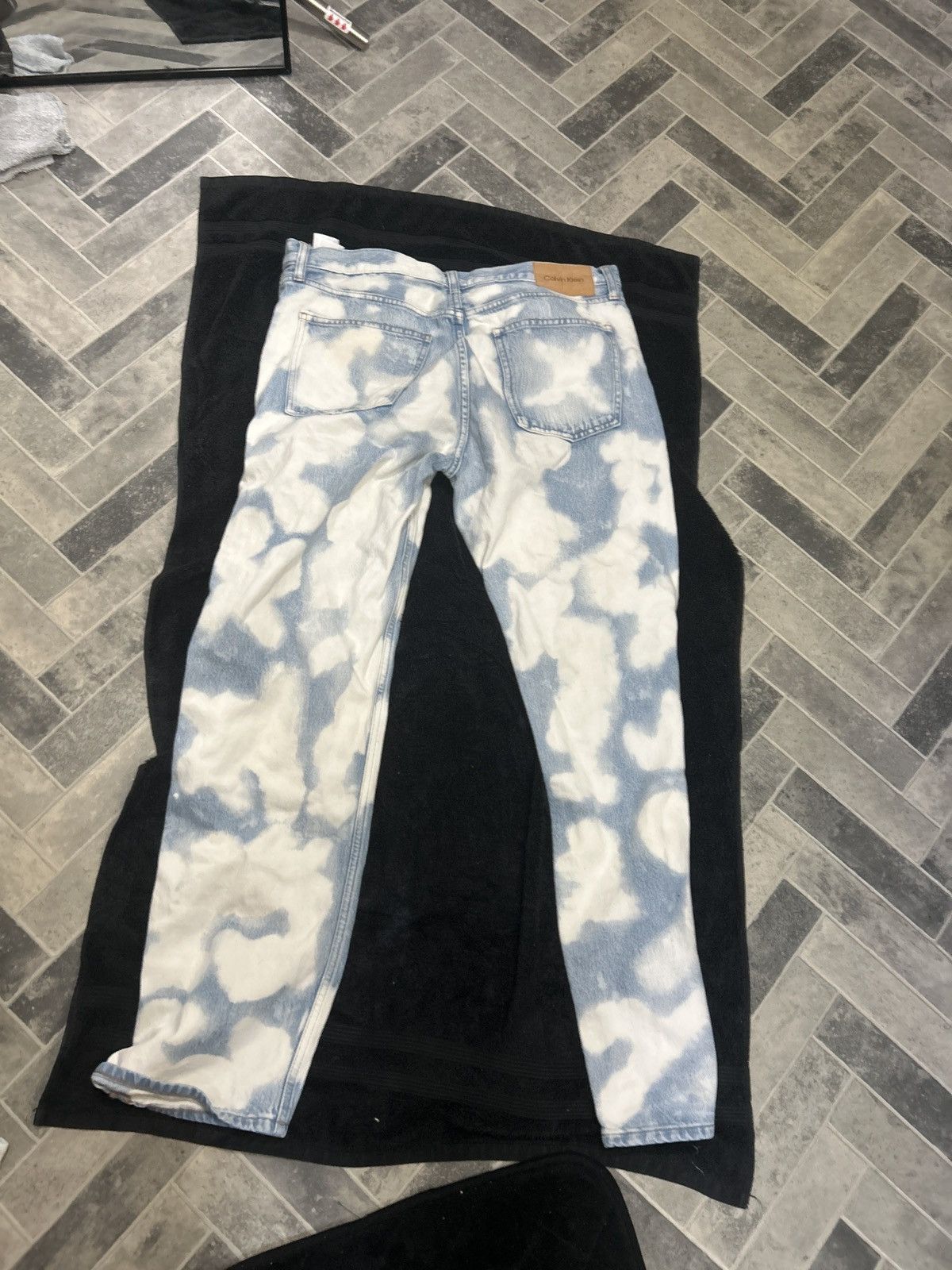 Calvin Klein Calvin Klein Jeans With White Spot Lile Designs Size US 32 / EU 48 - 1 Thumbnail