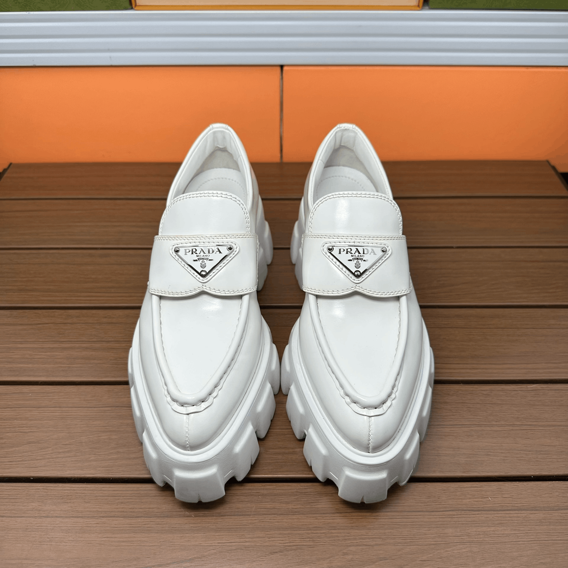 Prada Prada Lowtop Sneakers it_35 Women Size US 5 / IT 35 - 1 Thumbnail
