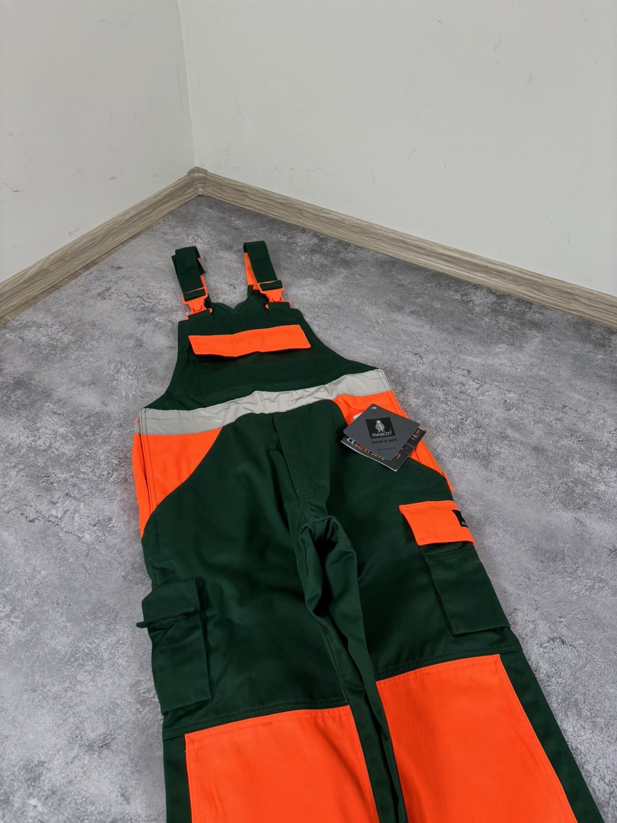 Other Mascot Men’s NWT Bib & Brace Reflective Work Overalls Size US 30 / EU 46 - 4 Thumbnail