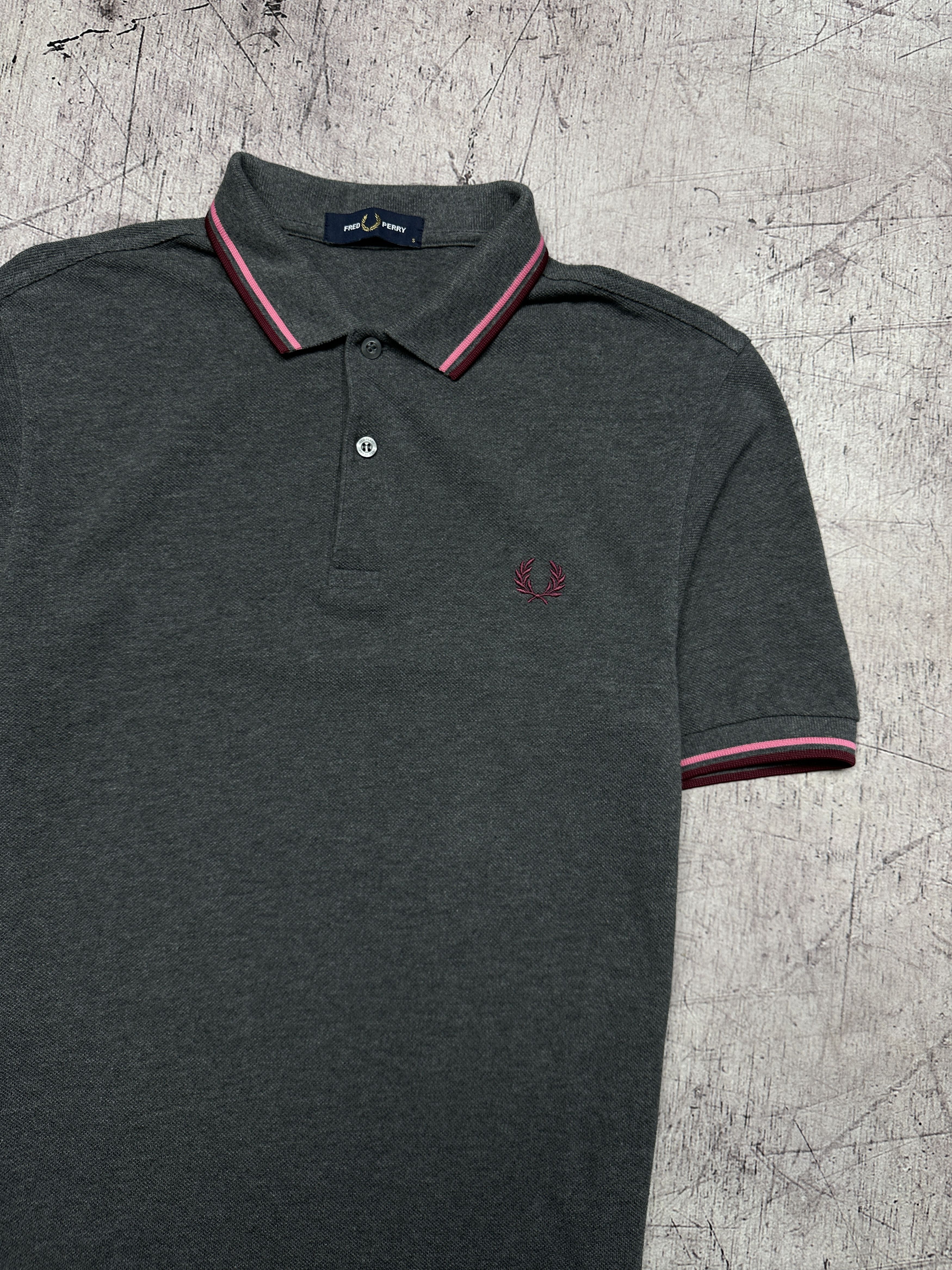 Fred Perry Fred Perry Vintage Mens Polo Shirt Size US S / EU 44-46 / 1 - 2 Thumbnail