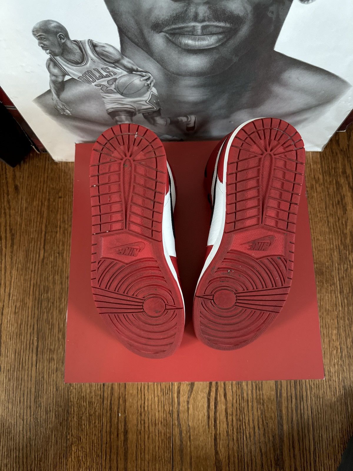 Jordan Brand (SOLD OUT) Retro 1 Homage To Home (Non-Numbered) Size US 13 / EU 46 - 5 Thumbnail