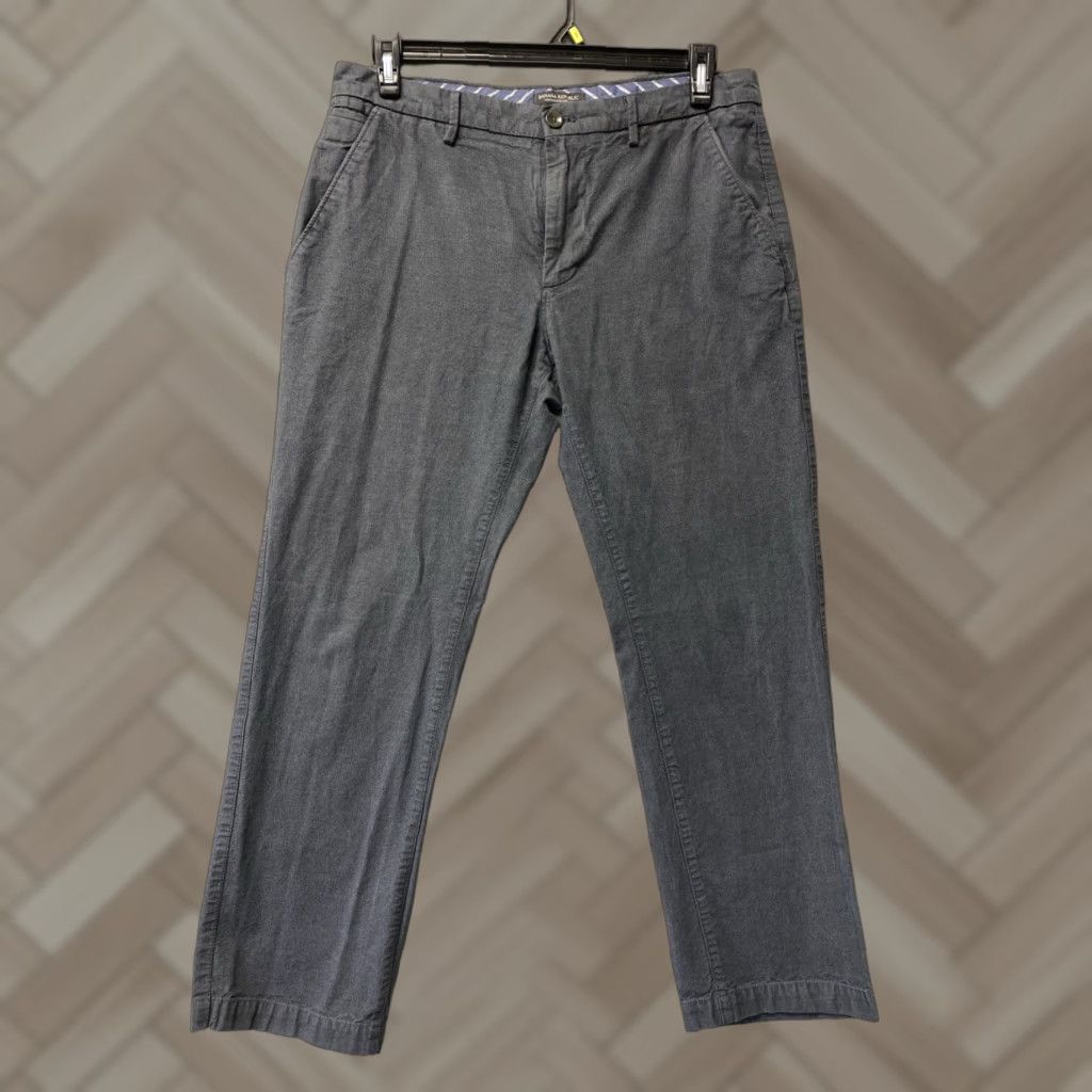 Banana Republic VINTAGE Banana Republic Pants Mens 32 Gray Dawson Chino Pants 32x32 /154-27 Size US 32 / EU 48 - 1 Thumbnail