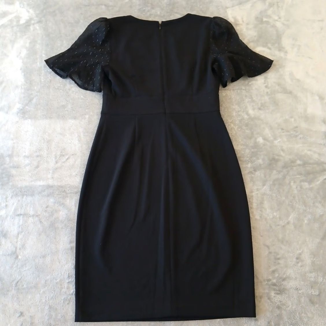 DKNY DKNY Pencil Dress Size 6 Black Short Sleeve V Neck Knee Length Women Party/Cocktail Business Dress Size 28" / US 6 / IT 42 - 2 Thumbnail