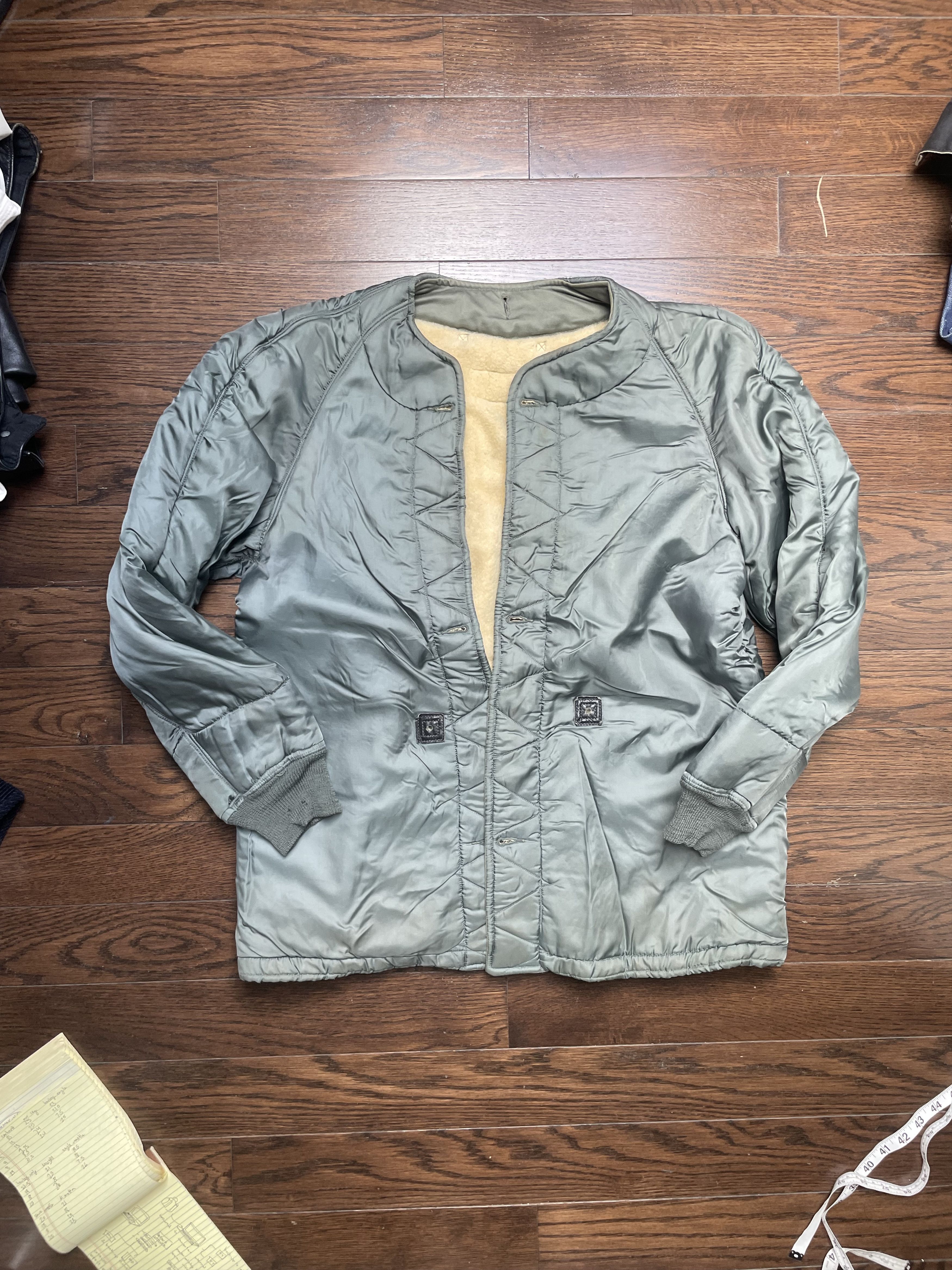 Buzz Rickson's Vintage USAF L-4889 Liner Jacket Size US M / EU 48-50 / 2 - 1 Thumbnail