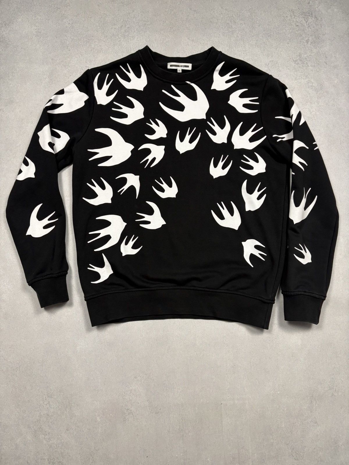 Alexander McQueen McQ Alexander McQueen Swallow Print Sweatshirt Black Size L Size US L / EU 52-54 / 3 - 1 Thumbnail