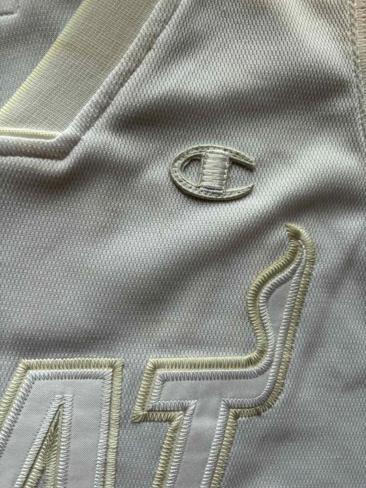 Champion NEW Shaquille O'Neal Miami Heat allwhite NBA jersey size L Size US L / EU 52-54 / 3 - 8 Thumbnail