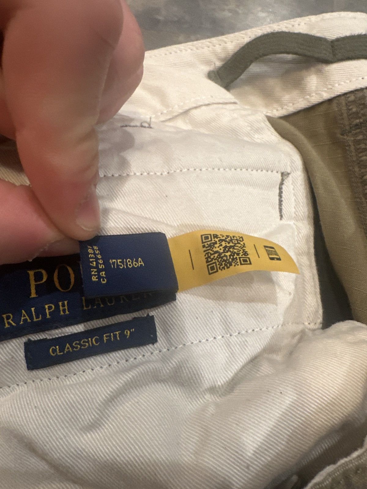 Polo Ralph Lauren Polo Ralph Lauren Camo Shorts Size US 33 - 14 Thumbnail