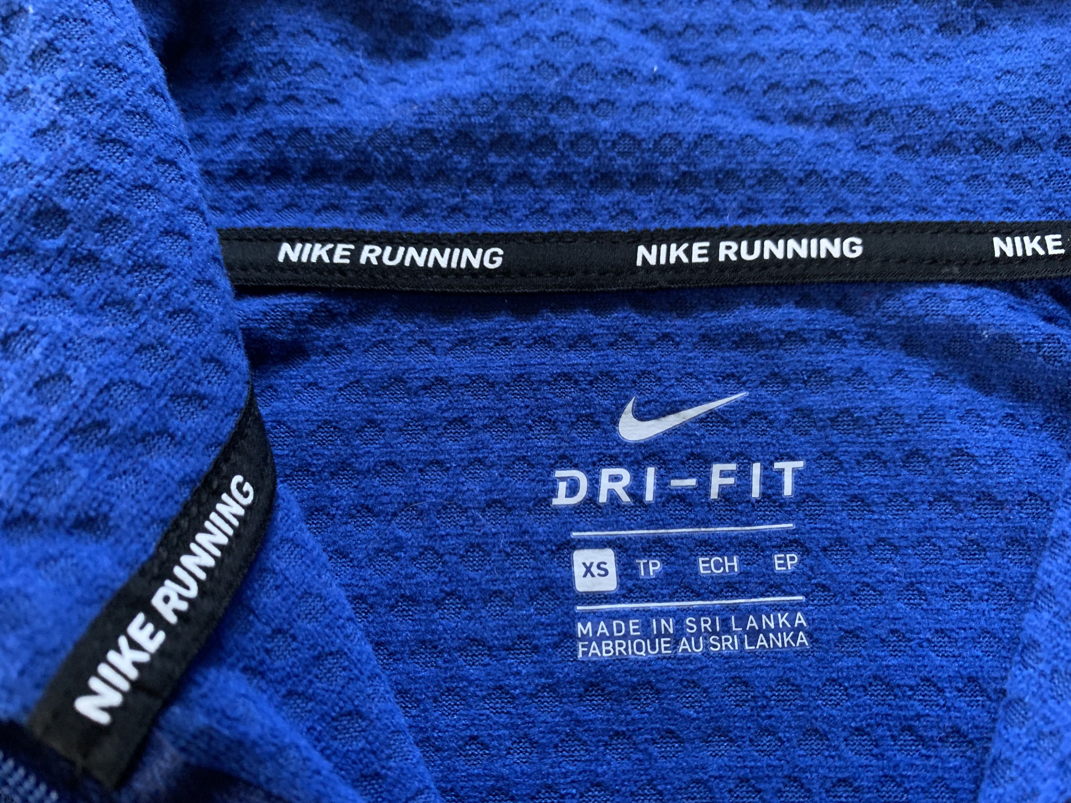 Nike Nike Running Long Sleeve Dri Fit Pullover Size US XS / EU 42 / 0 - 6 Thumbnail