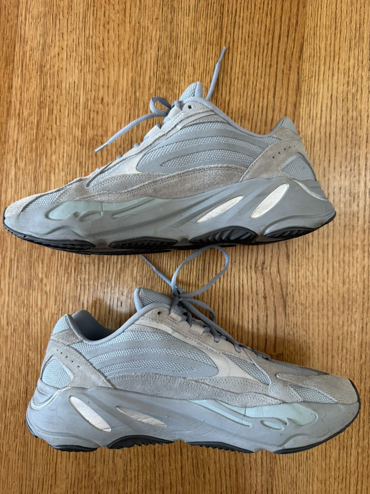 Adidas adidas Yeezy Boost 700 V2 “hospital blue” Size US 13 / EU 46 - 2 Thumbnail