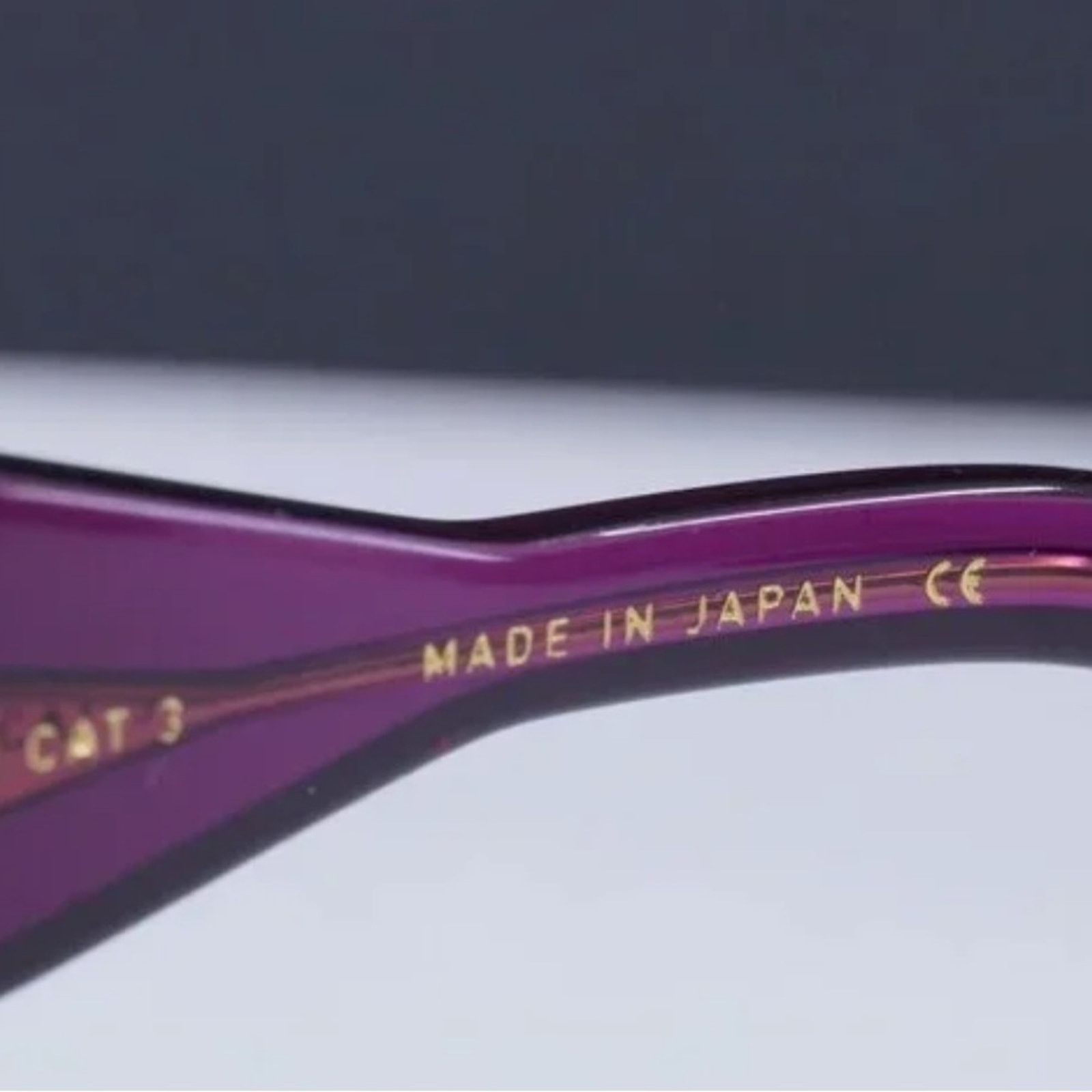 Valentino New! Valentino VLS 101B Purple Geometric Sunglasses Size ONE SIZE - 13 Thumbnail