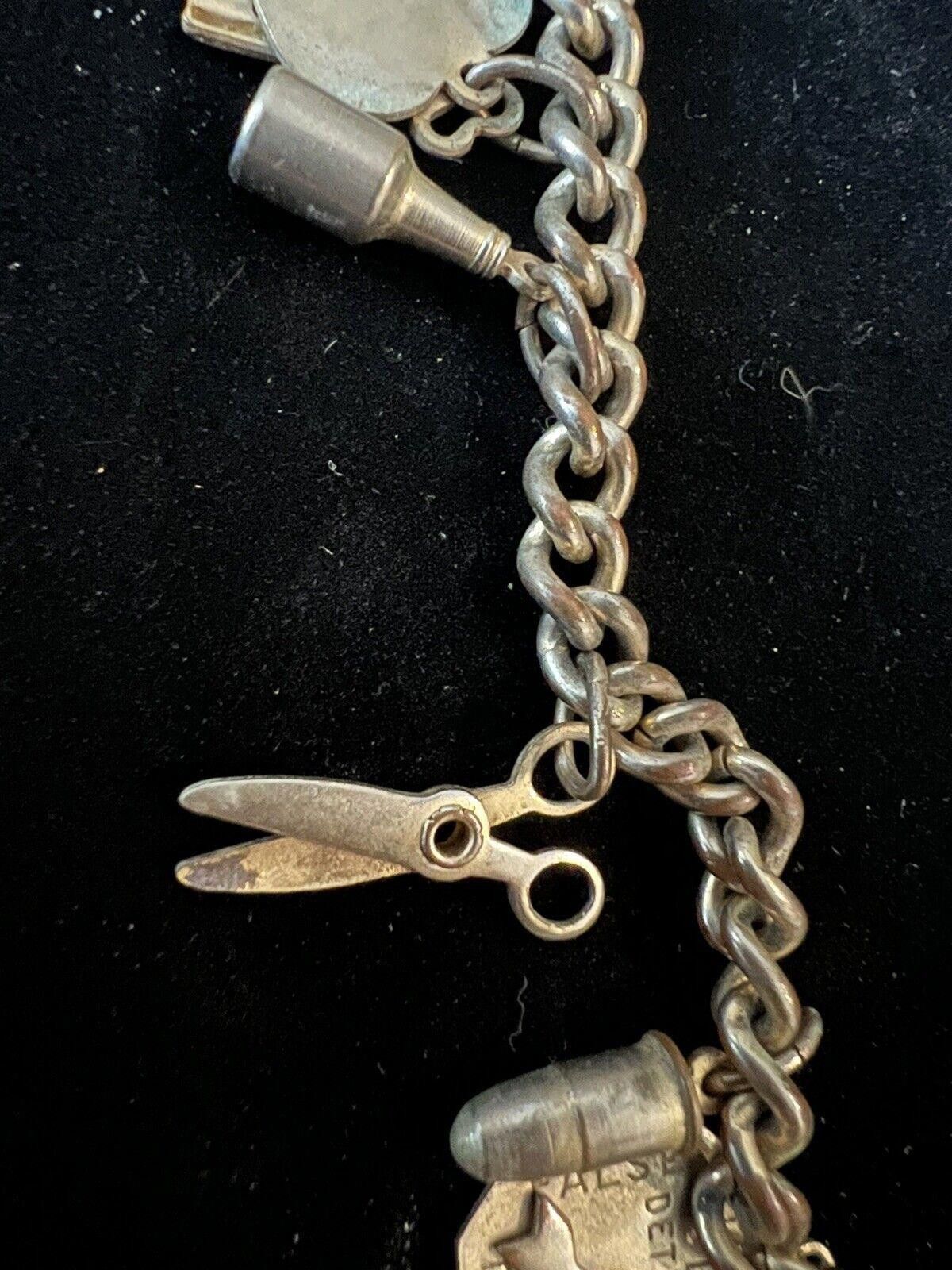 Designer Vintage Charm Bracelet 11 Charms Clasp Broken Size ONE SIZE - 3 Thumbnail