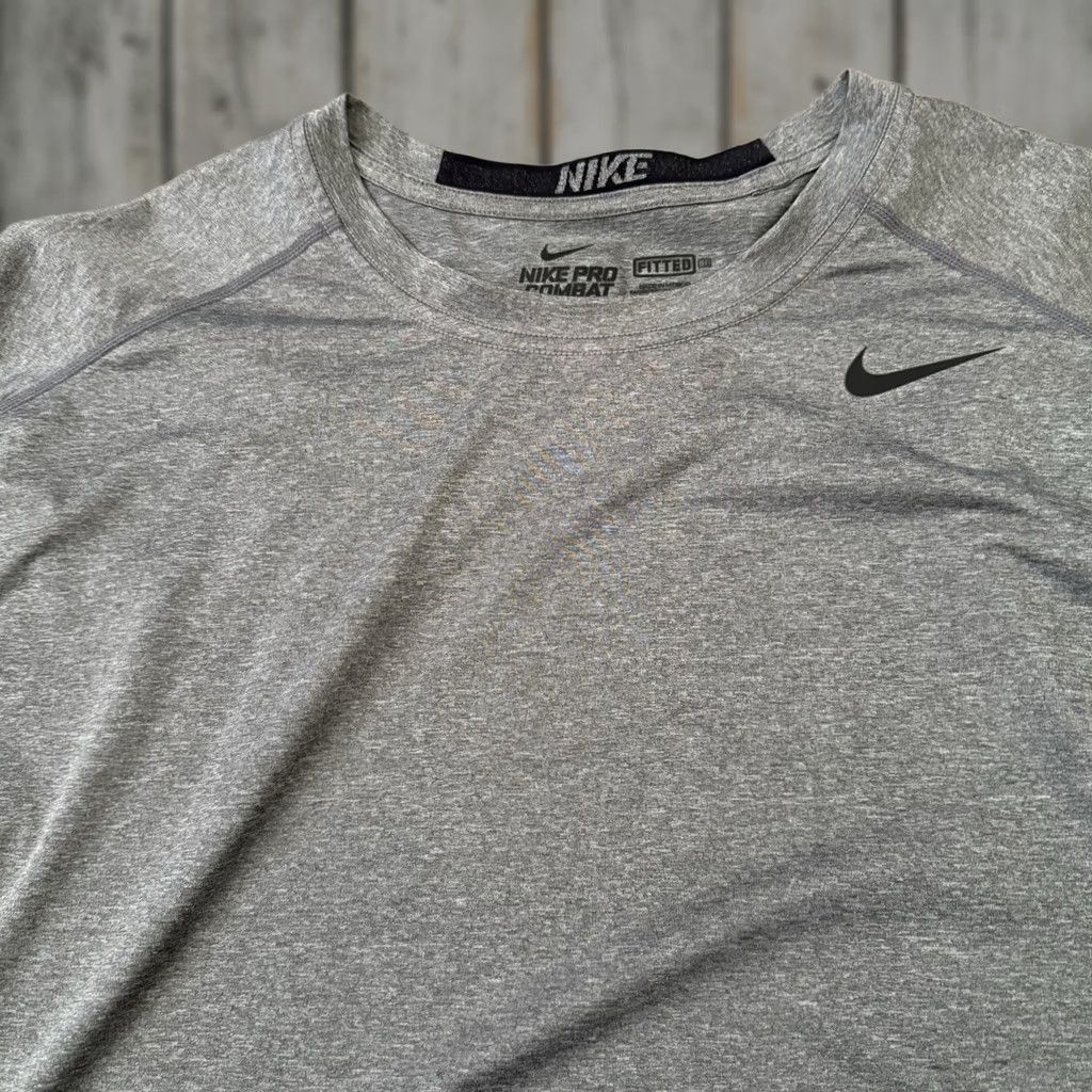 Nike Nike Pro Combat Dri-FIT T-Shirt Mens XXL Gray Long Sleeve Fitted Top 449788-022 Size US XXL / EU 58 / 5 - 1 Thumbnail