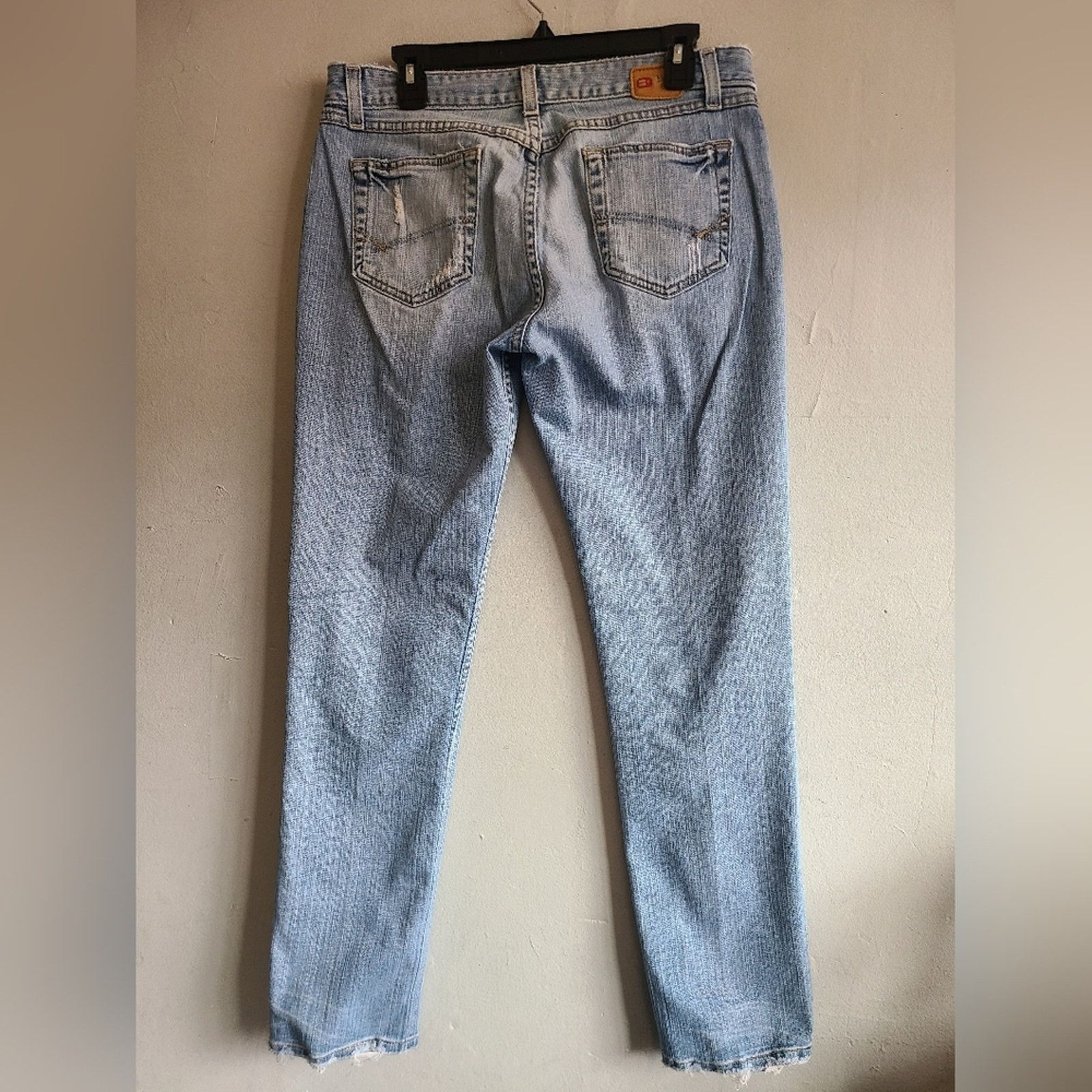 BKE Women's 30" x 31.5" BKE Buckle denim jeans light wash Size 34" / US 12 / IT 48 - 9 Thumbnail