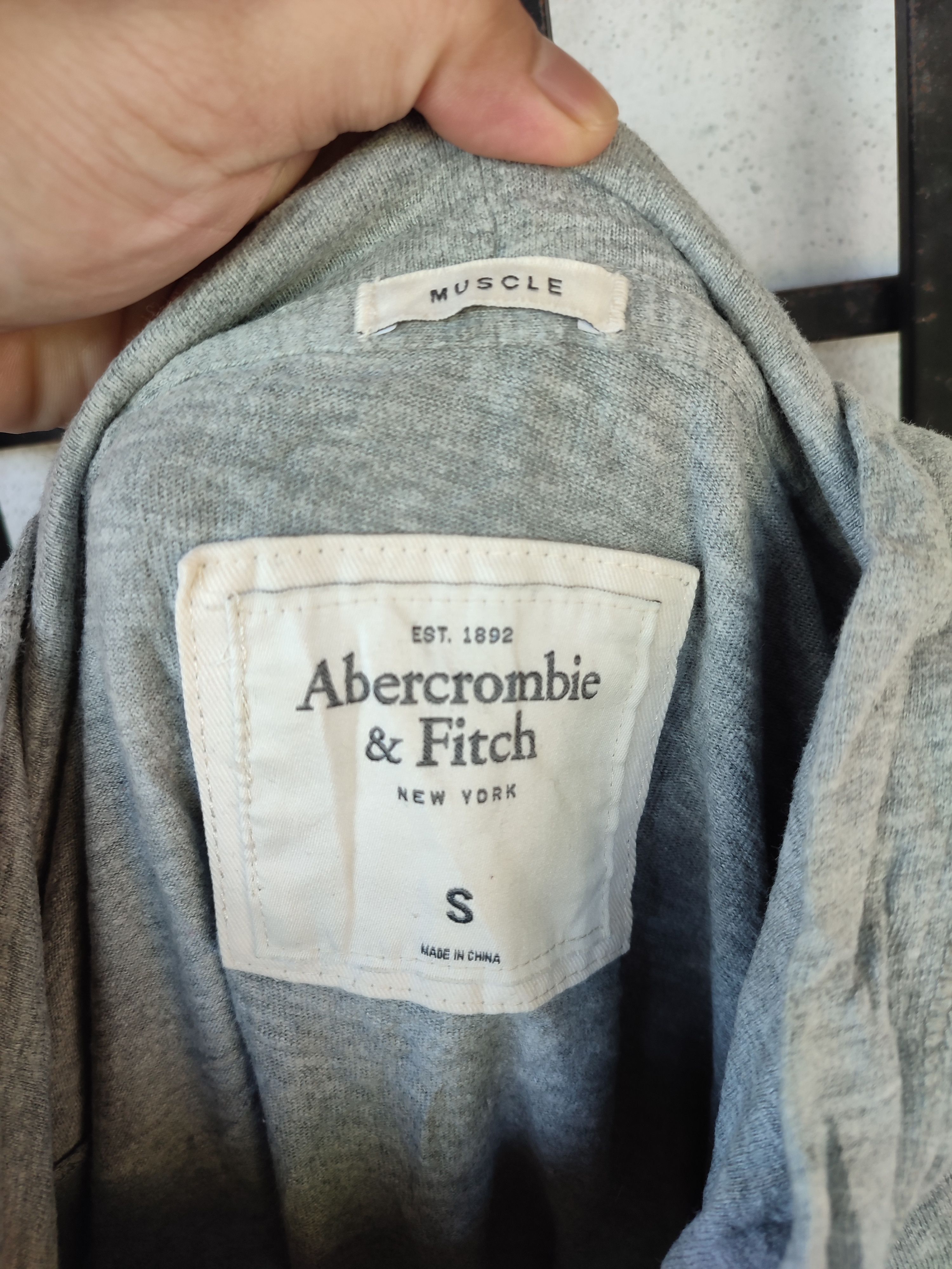 Abercrombie & Fitch Vintage Abercrombie and Fitch Embroidery Hoodies Size US S / EU 44-46 / 1 - 8 Thumbnail