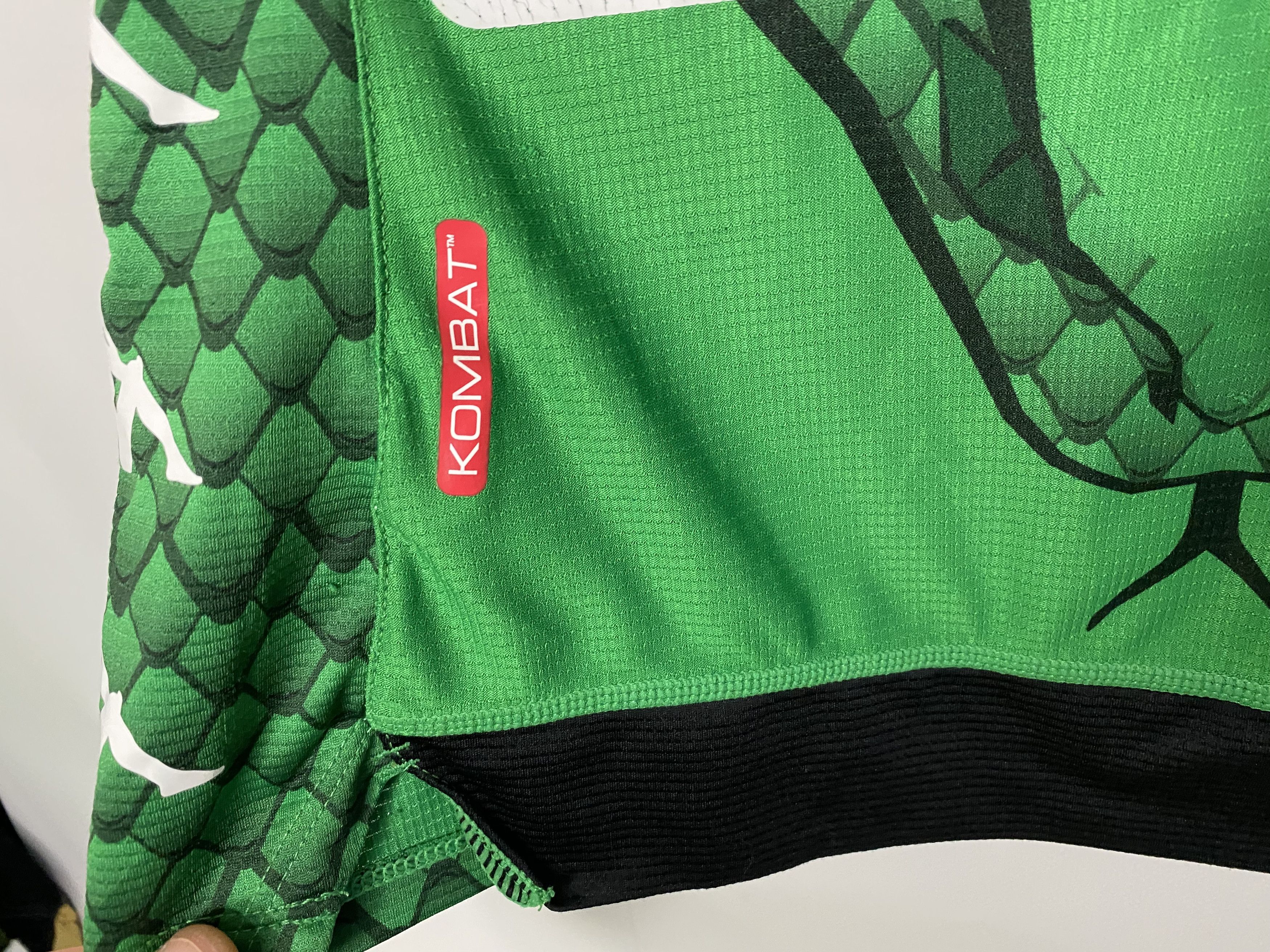 Kappa NAPOLI 2018 2019 GOALKEEPER FOOTBALL SHIRT SOCCER JERSEY Size US S / EU 44-46 / 1 - 4 Thumbnail