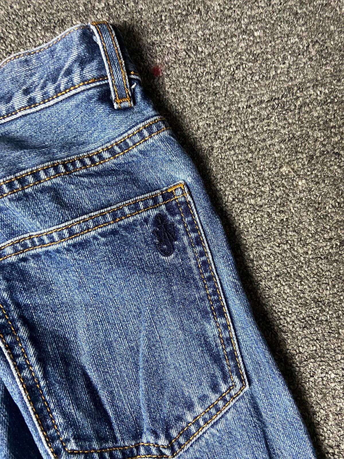 JW Anderson × Uniqlo Uniqlo x JW Anderson Distressed Denim Jeans (165) Size US 26 / EU 42 - 2 Thumbnail