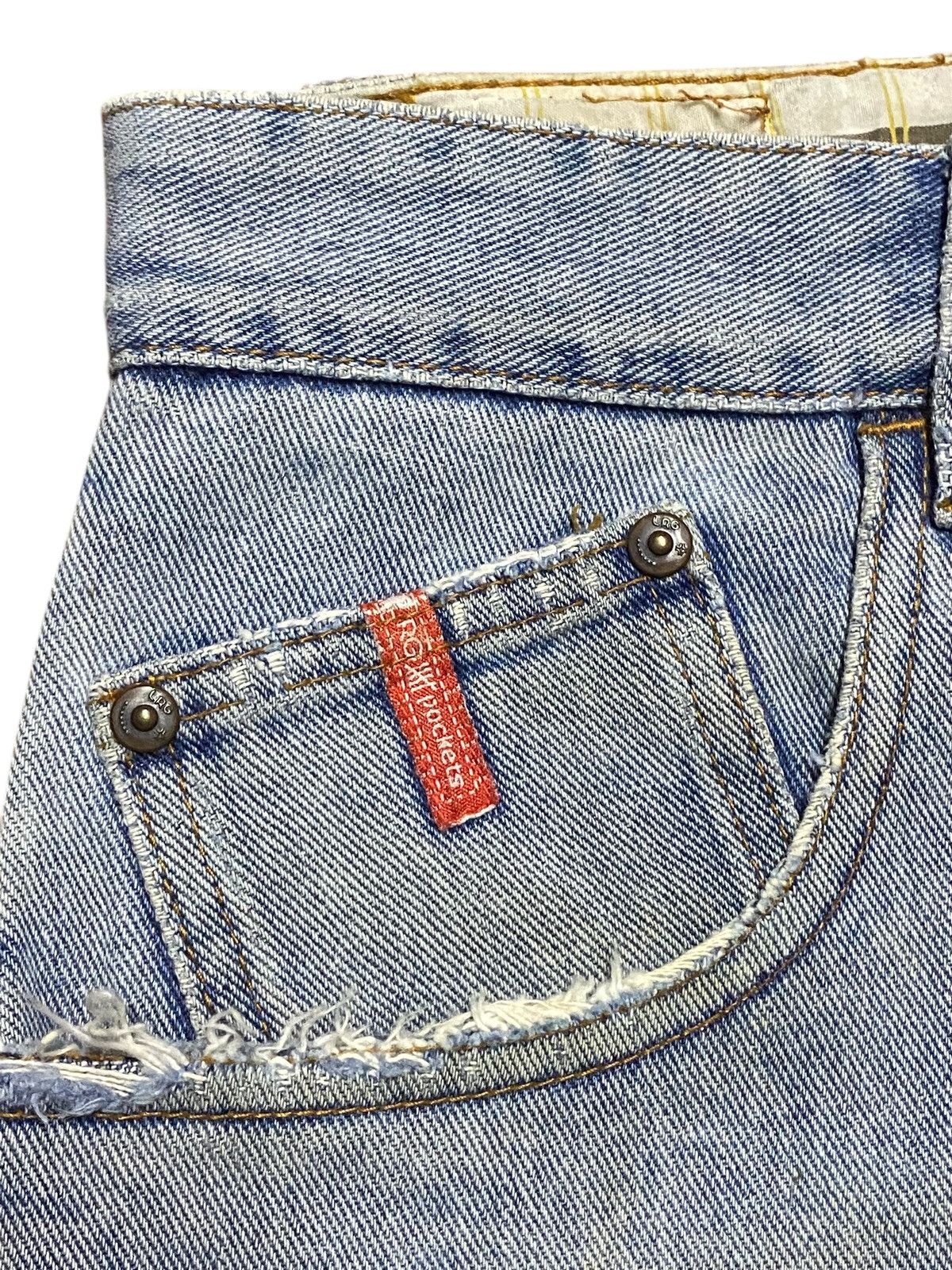 Rocawear Vintage LRG Light Wash Patches Ripped Baggy Jeans Size US 34 / EU 50 - 12 Thumbnail