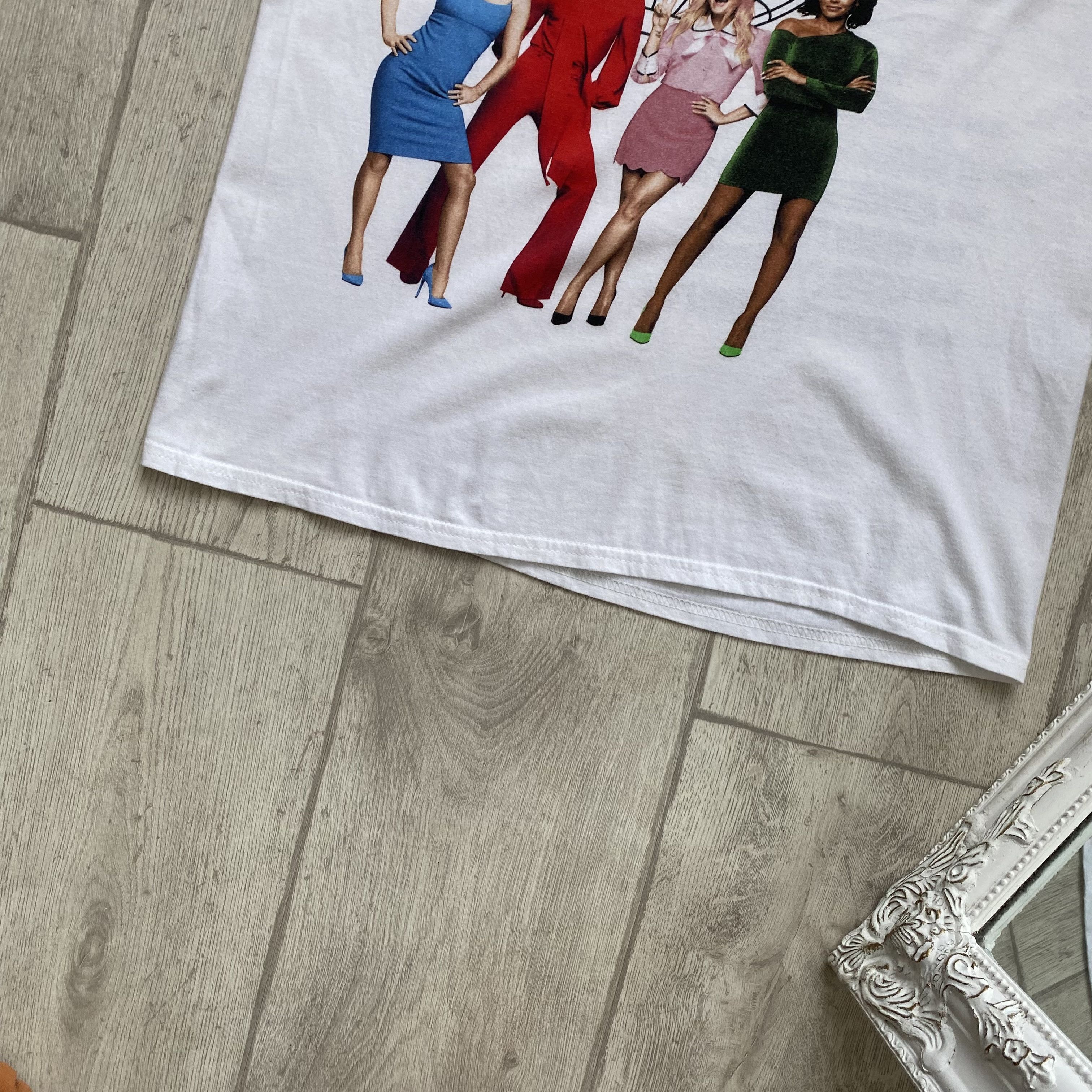 Band Tees 🎙️ Spice Girls 2019 Spice World Tour White Band Tee y2k Size US M / EU 48-50 / 2 - 4 Thumbnail