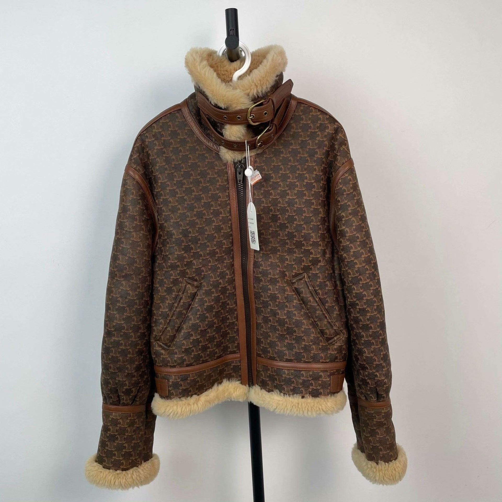 Celine Celine Cotton Down Jacket S Women Size S / US 4 / IT 40 - 1 Thumbnail