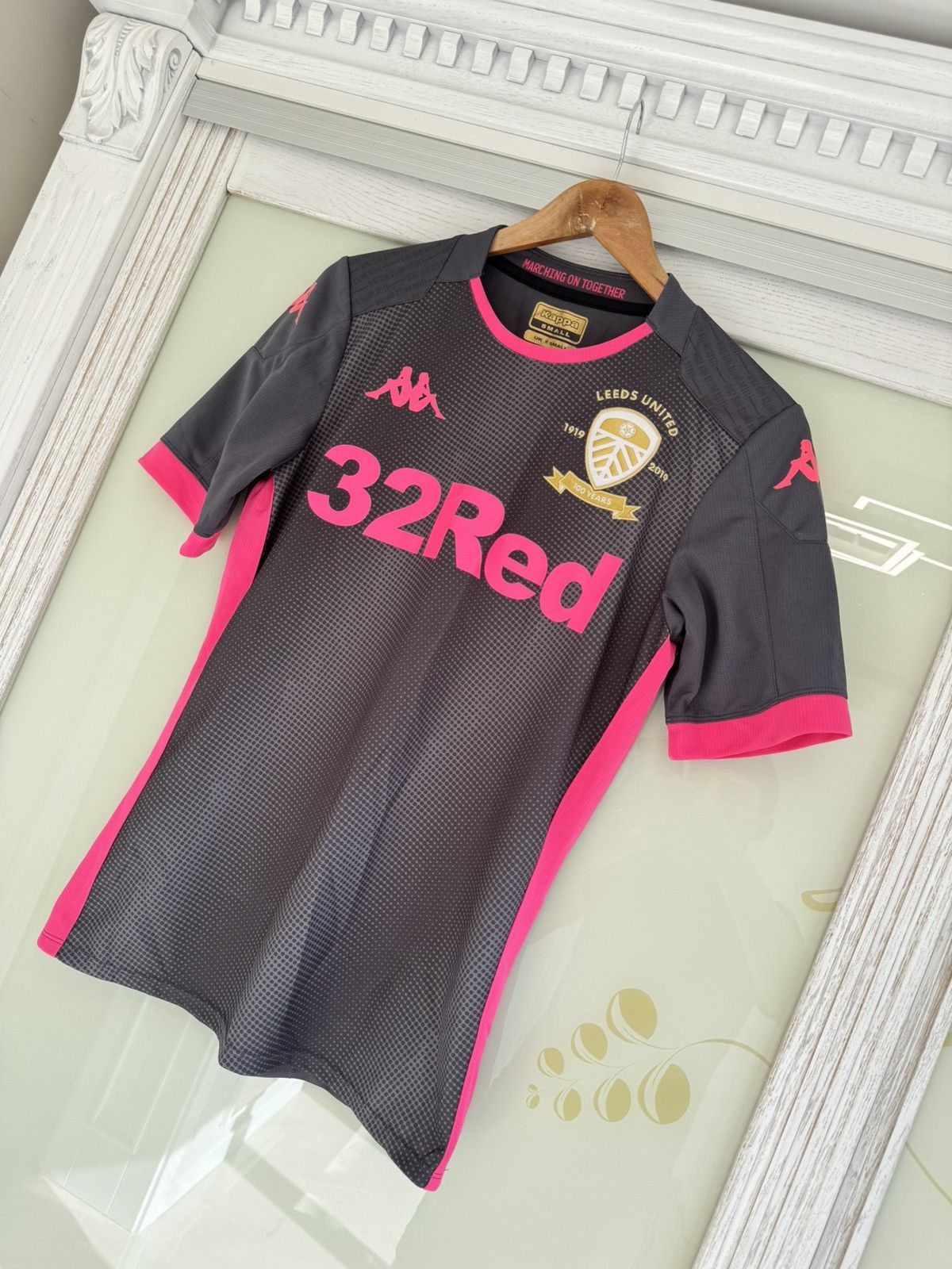 Kappa Leeds United 2019-2020 Away Soccer Jersey Football Shirt Kit Size US S / EU 44-46 / 1 - 3 Thumbnail