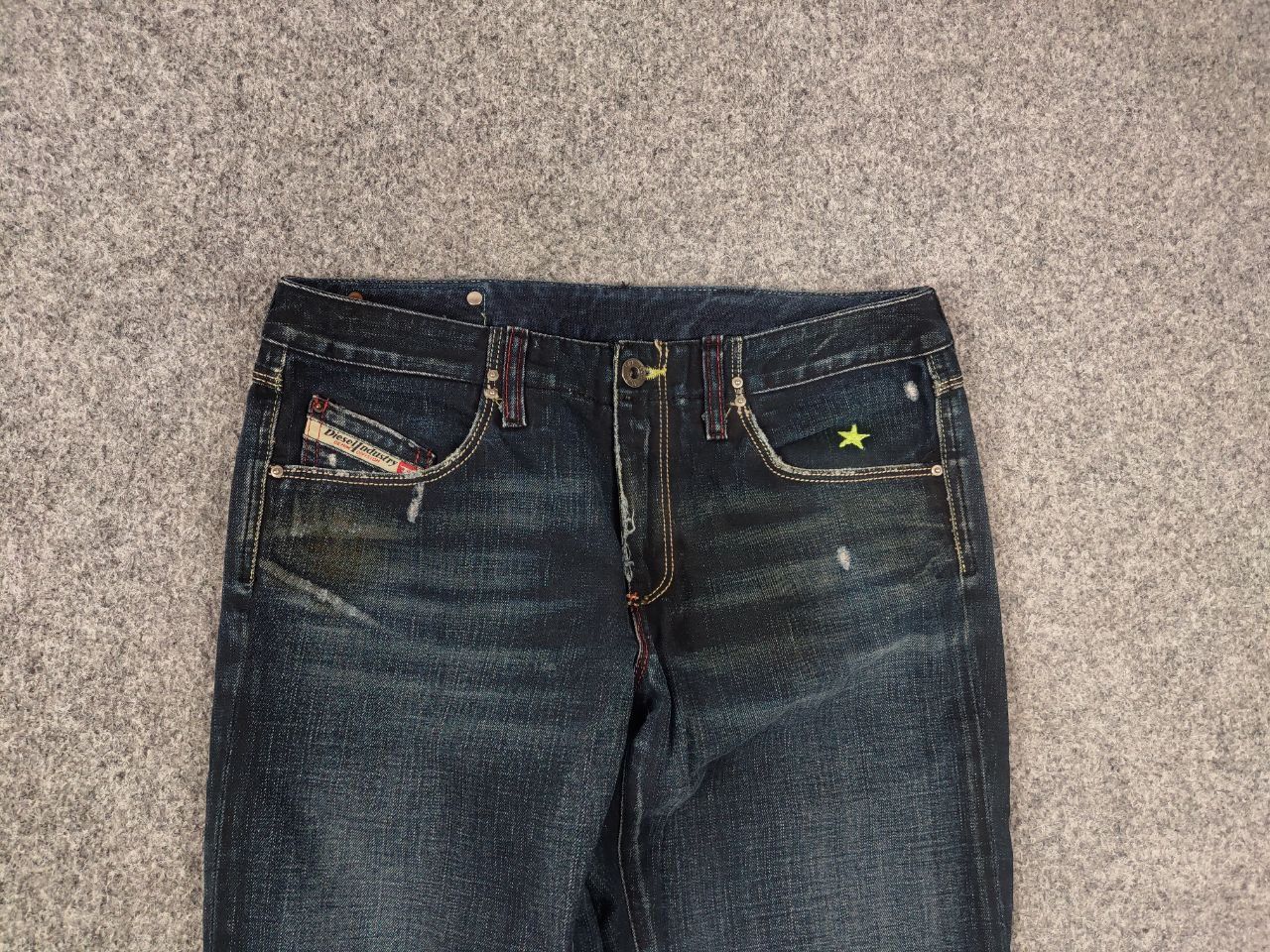Diesel Vintage Diesel Rippy Logo Distressed Faded Denim Jeans Y2K Size 27" / US 4 / IT 40 - 5 Thumbnail