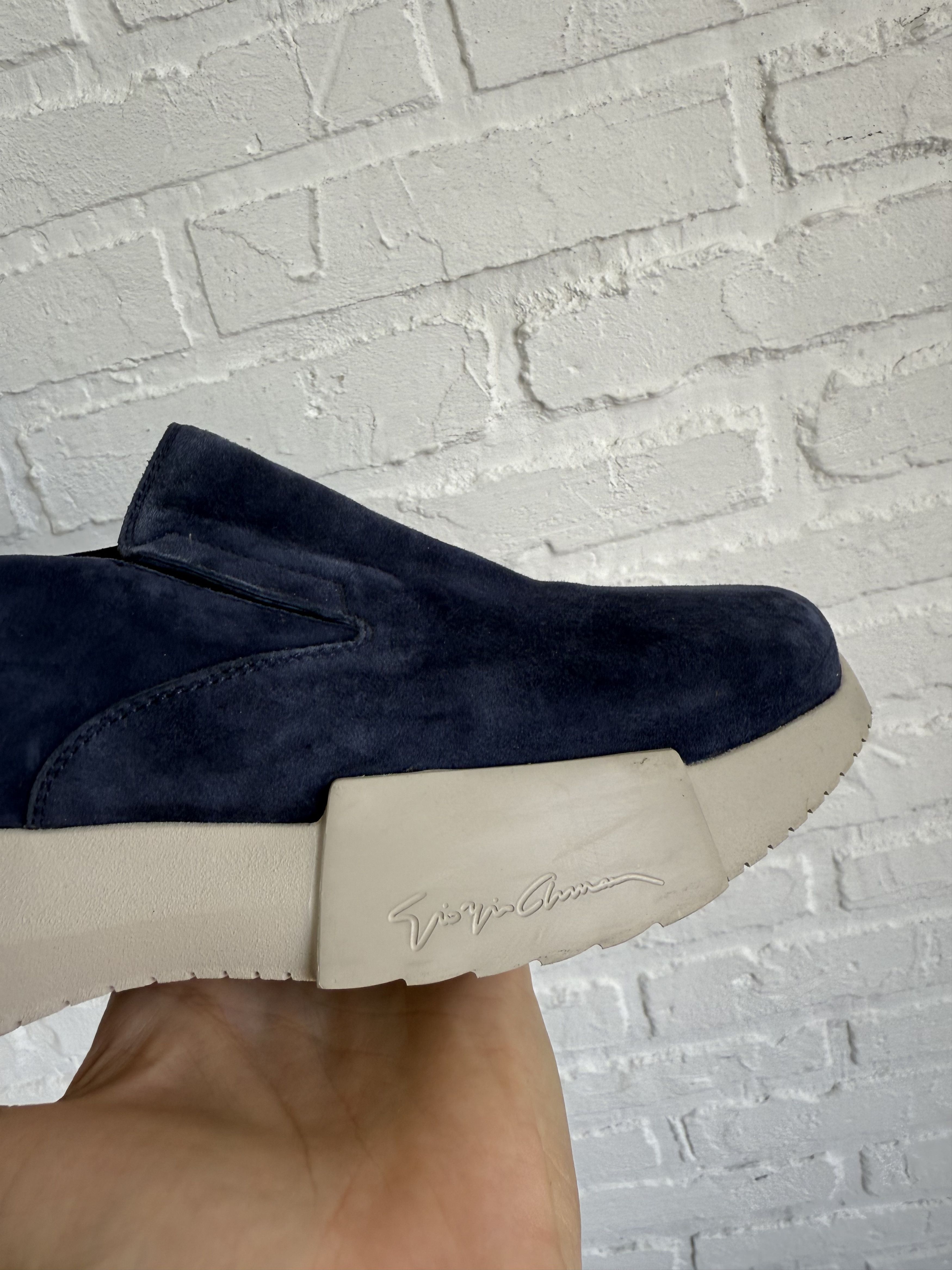 Giorgio Armani Giorgio Armani suede leather slip-on loafers Size US 8 / EU 41 - 4 Thumbnail