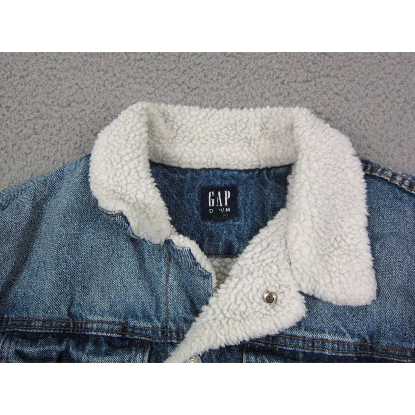 Gap VINTAGE Gap Denim Jacket Mens M Blue Denim Sherpa Lined Jean Trucker Coat Casual Bomber Style 80s 90s Workwear Mens Size US 31 - 5 Thumbnail
