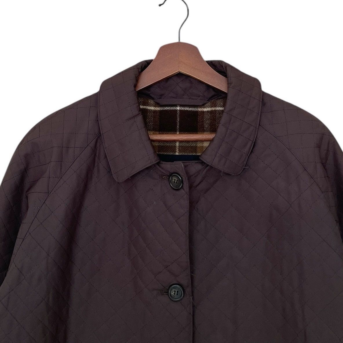 Burberry Vintage Brand Burberry Made in England Trench Coat 2000s Size US L / EU 52-54 / 3 - 7 Thumbnail