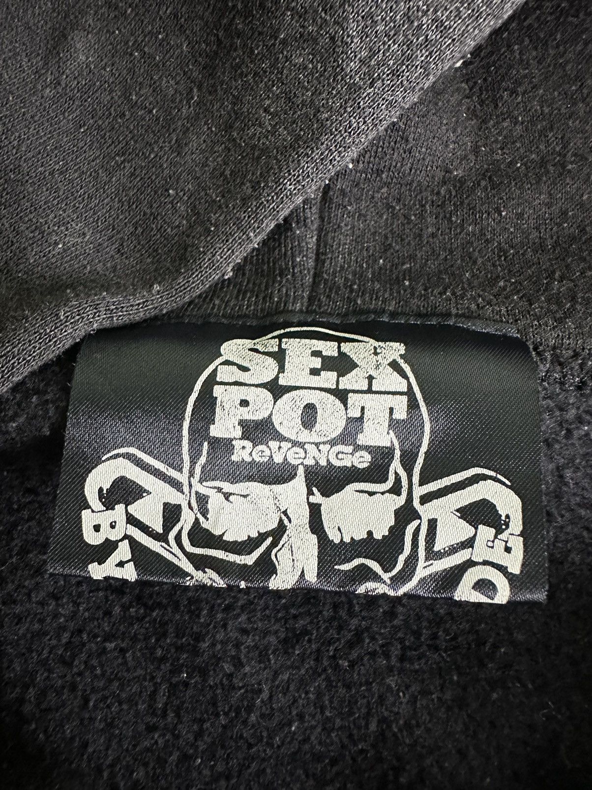 If Six Was Nine Vintage Sex Pot Revenge Design Hoodie Faded Style Sweatshirt Size US S / EU 44-46 / 1 - 9 Thumbnail
