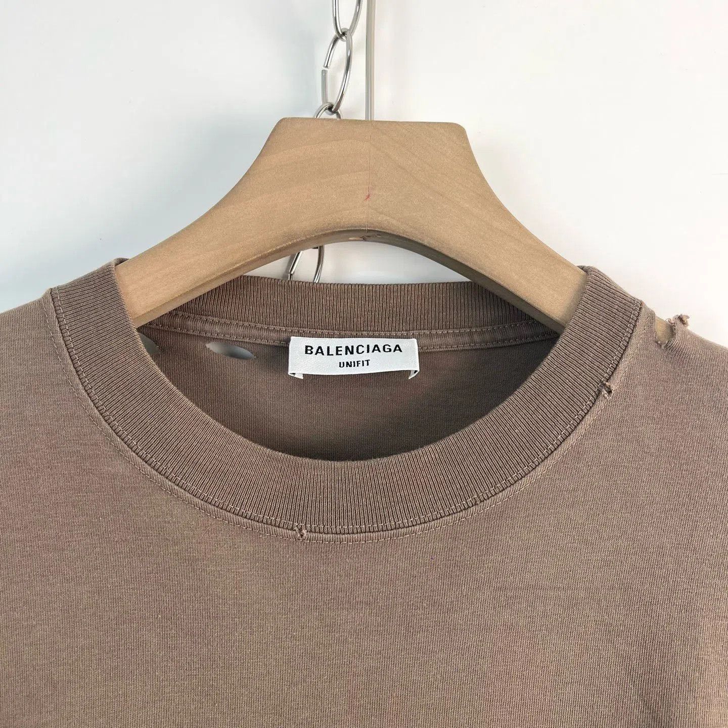 Balenciaga Balenciaga Large Hole Logo Print Crewneck T-shirt. Size XS / US 0-2 / IT 36-38 - 3 Thumbnail