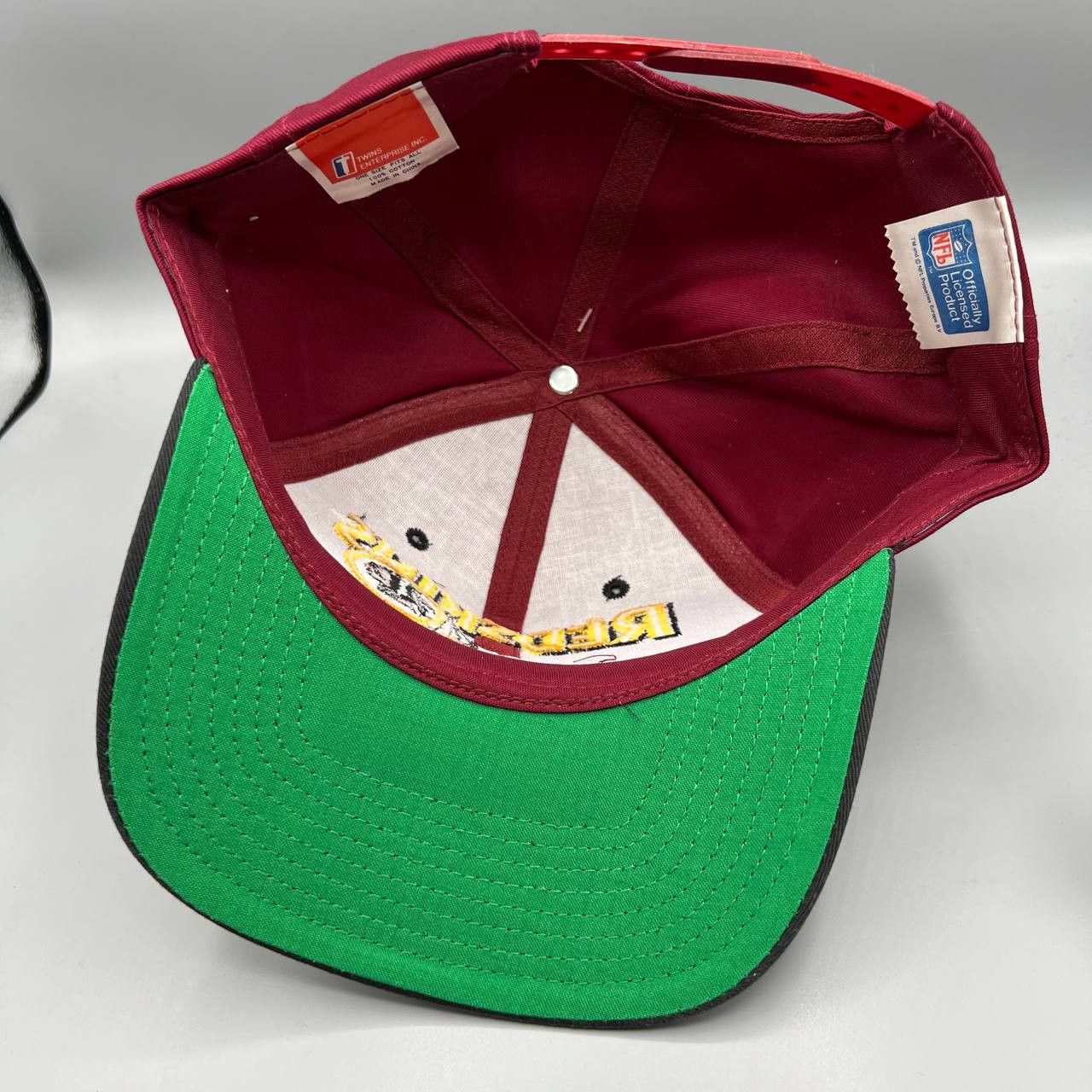 Twins Enterprise Inc. Vintage Washington Commanders Redskins Bar Line Snapback Men Size ONE SIZE - 4 Thumbnail
