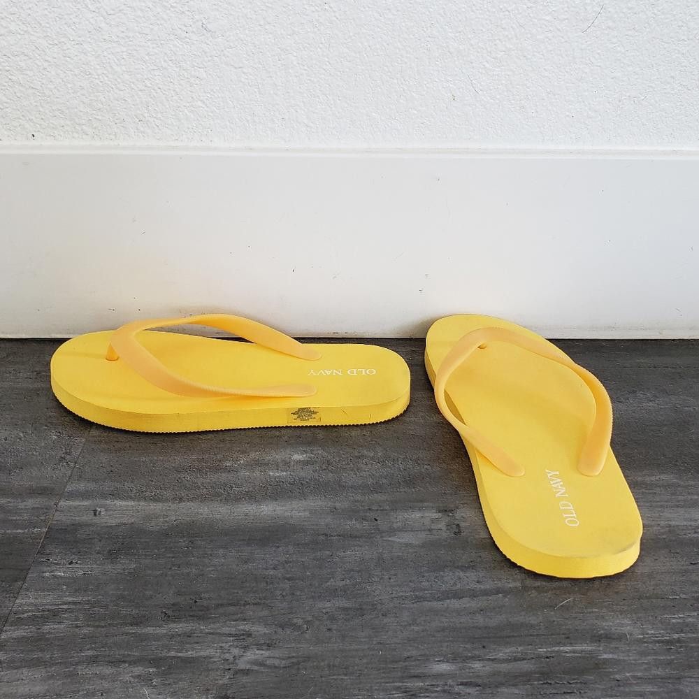 Old Navy Yellow Classic Old Navy Sandal Size US 5.5 / IT 35.5 - 3 Thumbnail