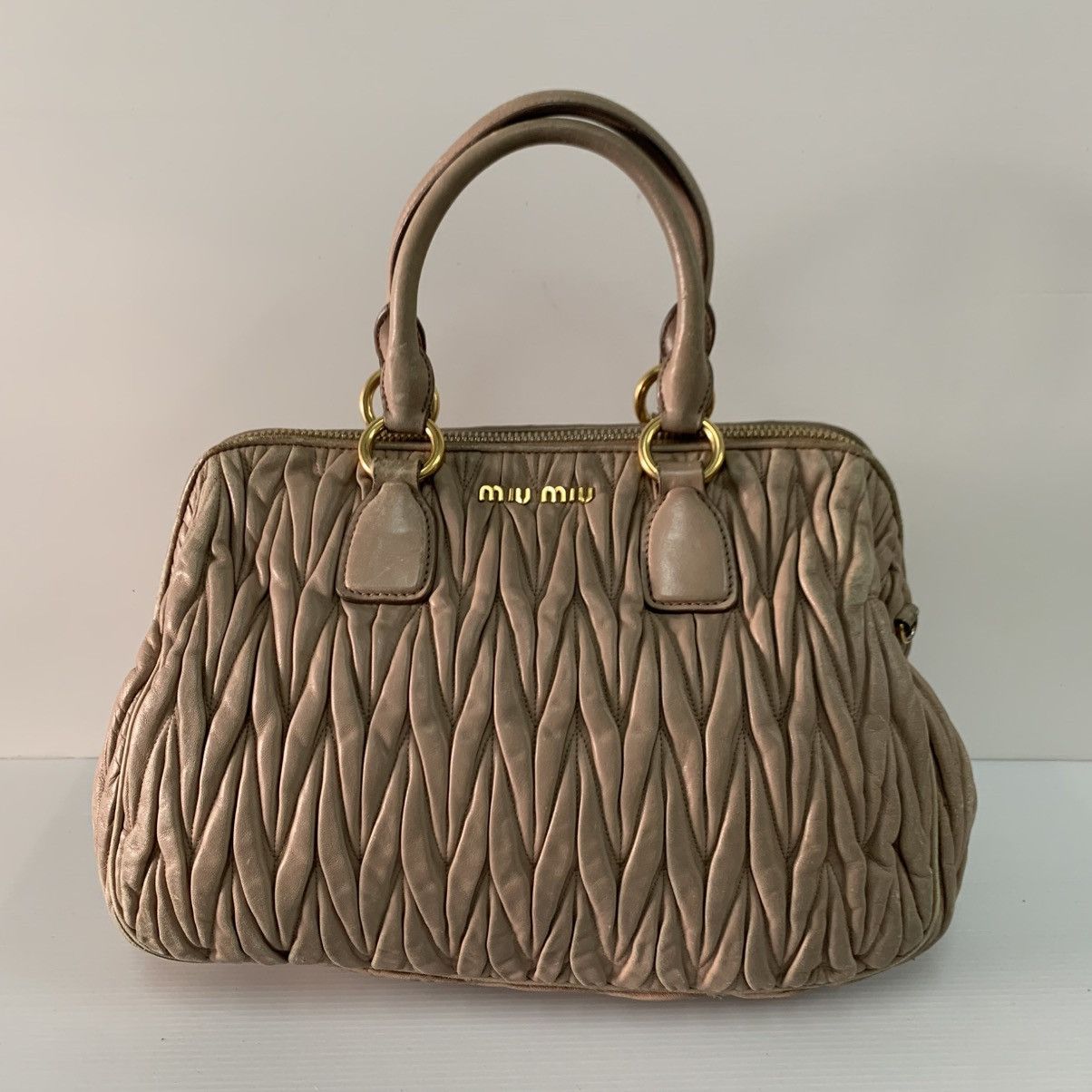 Miu Miu Miu Miu Matelasse Leather Handbag Size ONE SIZE - 1 Thumbnail