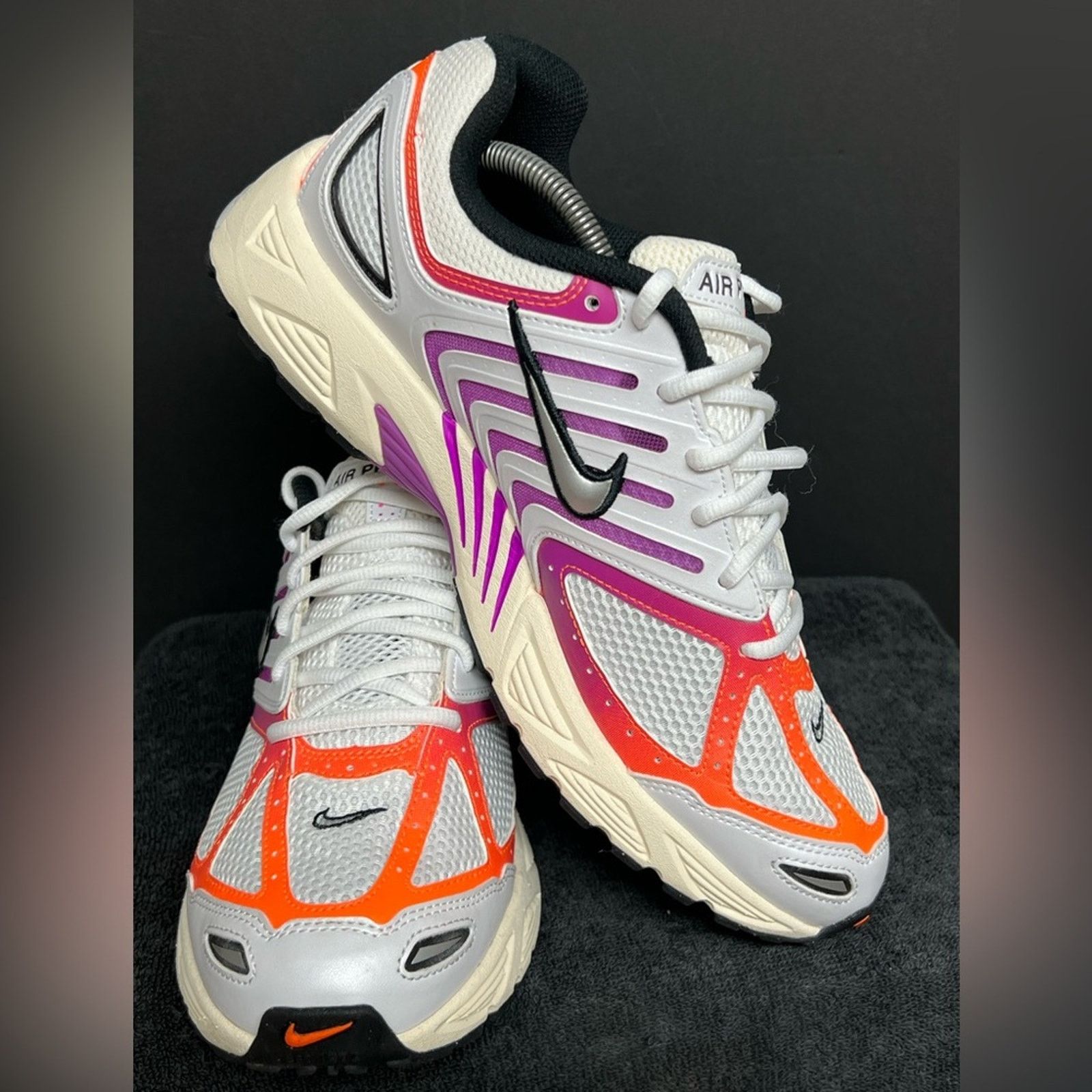 Nike Nike Air Pegasus 2005 White Chrome Orange Shoes WORN ONCE Size US 11 / EU 44 - 3 Thumbnail