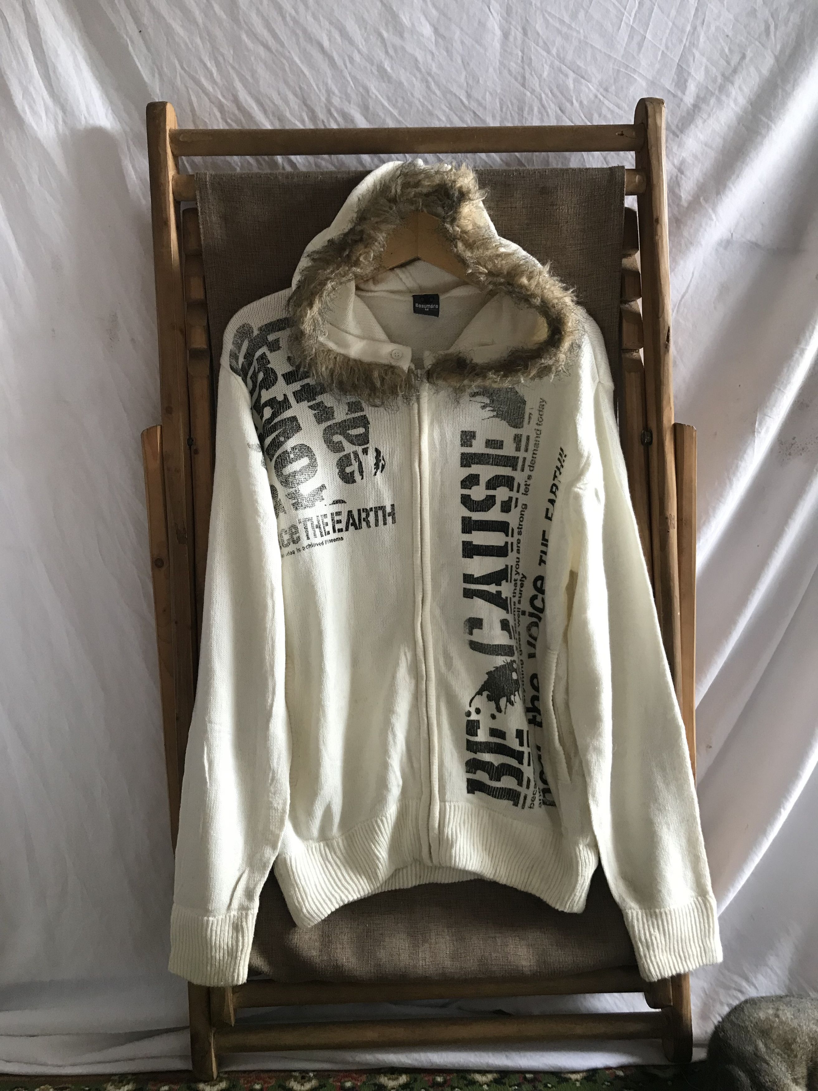 Le Grande Bleu (L.G.B.) Beaumere Japanese Fur Poem Knit Zip Hoodie Size US L / EU 52-54 / 3 - 1 Thumbnail