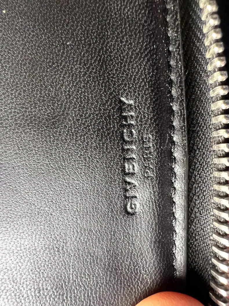 Givenchy Givenchy Classic Logo Print 2506-Nextarrow Size ONE SIZE - 5 Thumbnail