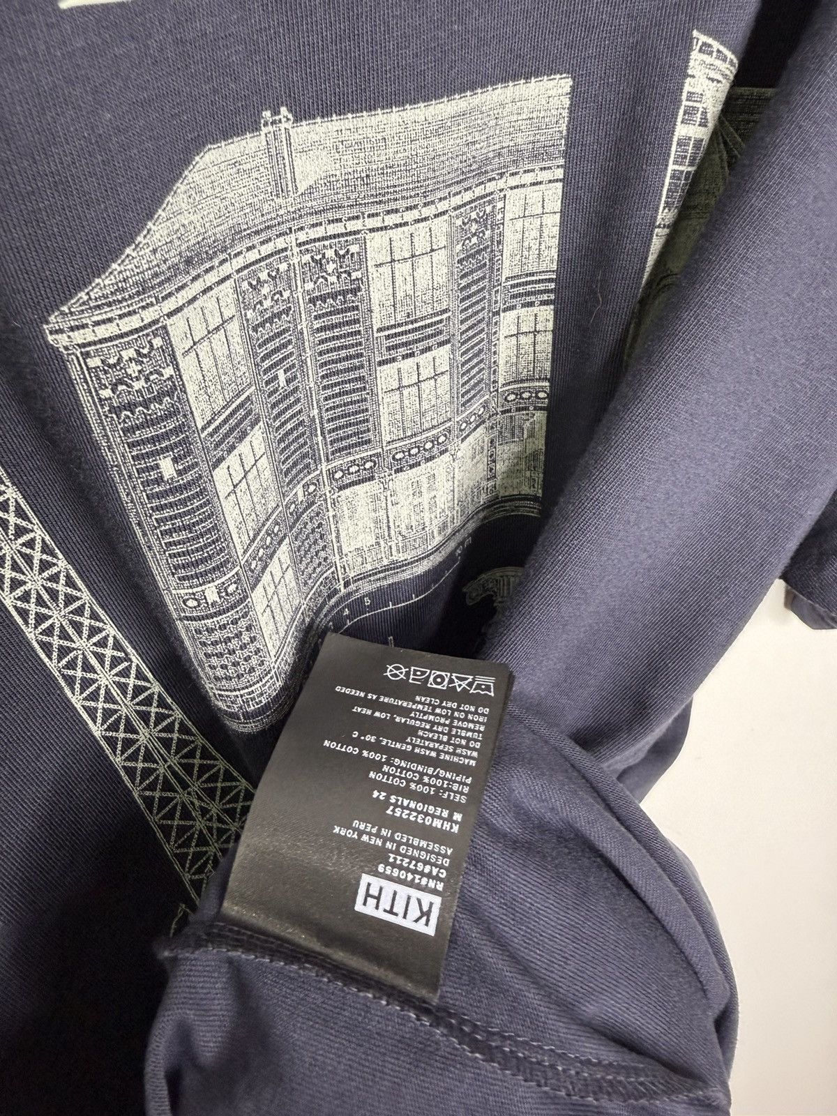 Other Kith Paris Eiffel Tower Tee With Tags Size US L / EU 52-54 / 3 - 5 Thumbnail