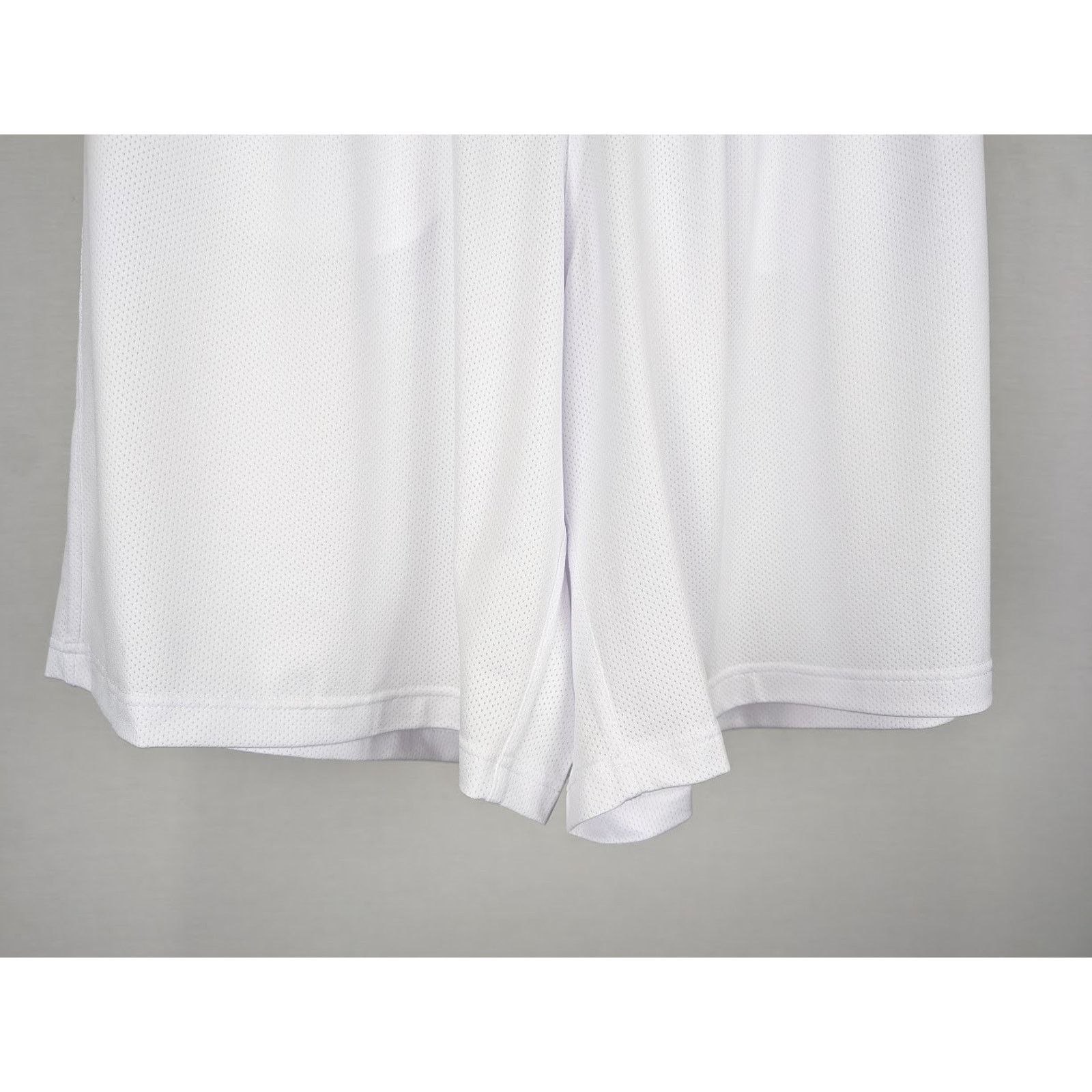 Balenciaga o1rshd1 Q:2 / Technical Mesh Swim Short in White Size US 36 / EU 52 - 4 Thumbnail
