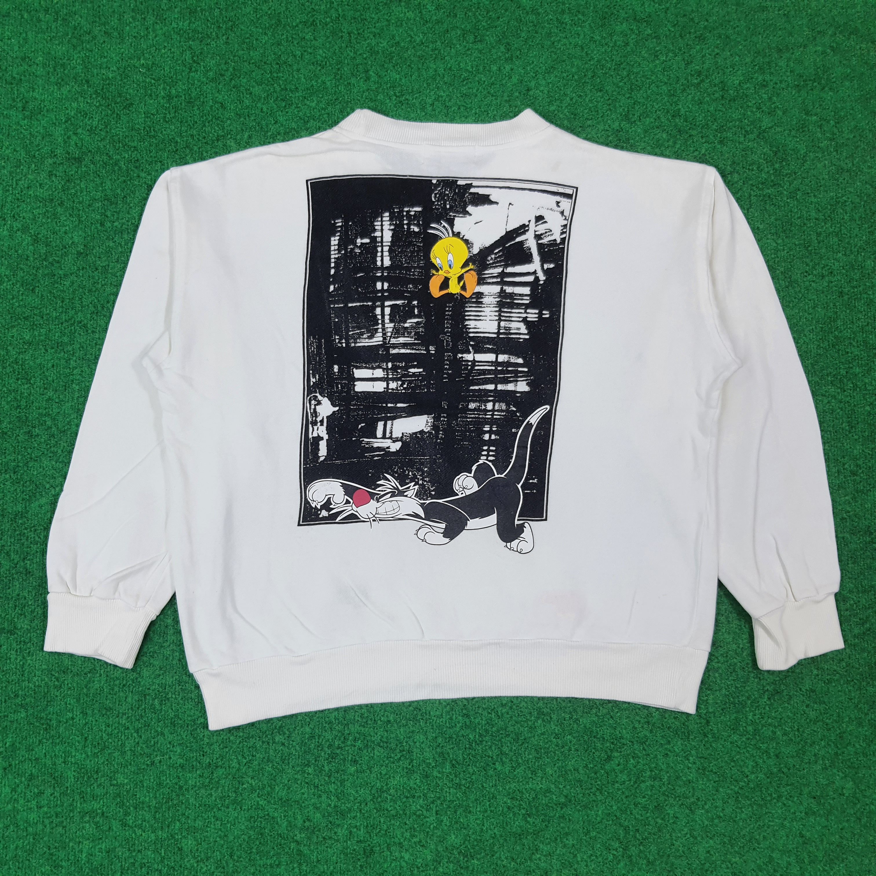Warner Bros Vintage Warner Bros Looney Tunes Sweatshirt C268N1 Size US L / EU 52-54 / 3 - 1 Thumbnail