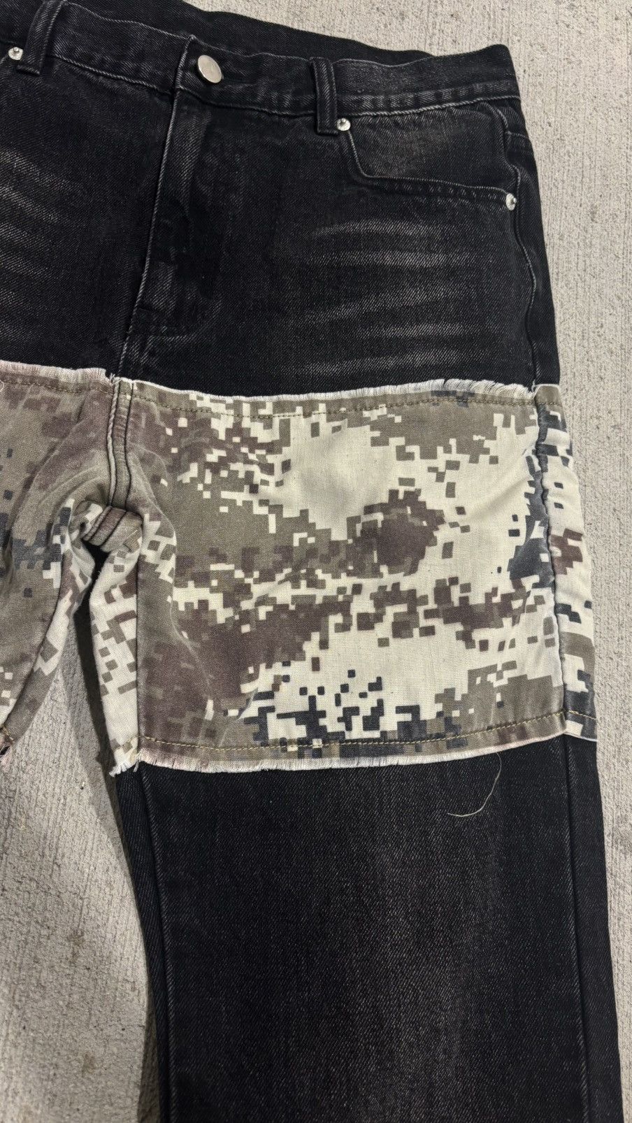 Other Nothing Into Something Digital Camo Denim Size US 34 / EU 50 - 3 Thumbnail
