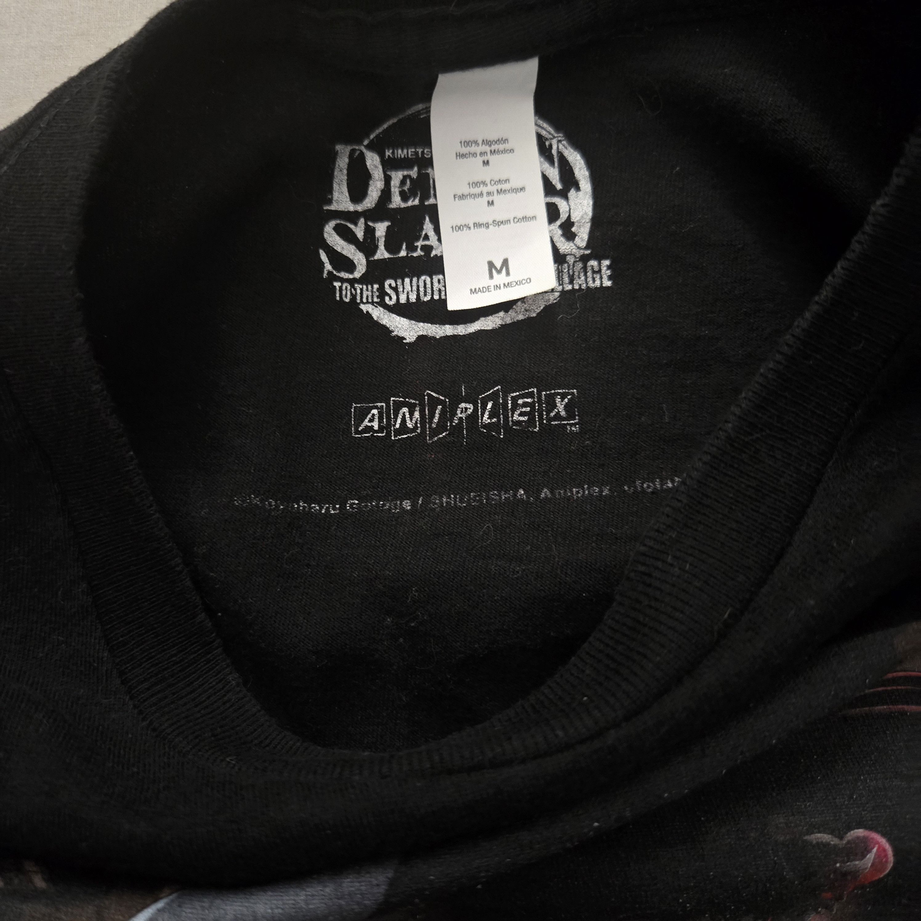 Other Demon Slayer Aniplex Size M oversized Rare Size US M / EU 48-50 / 2 - 4 Thumbnail