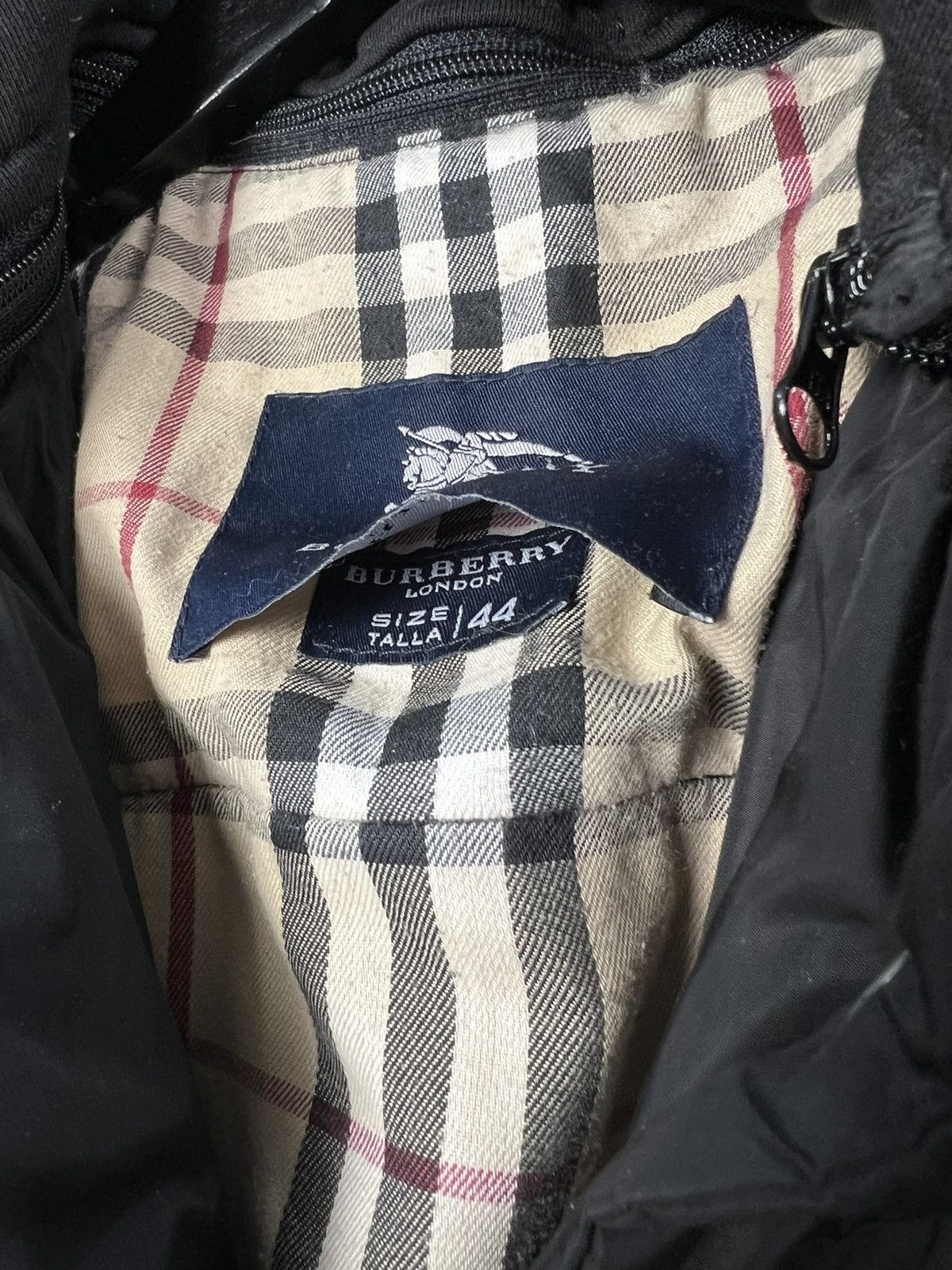 Burberry Burberry Down Jacket Puffer Coat Size S - M 44 Size M / US 6-8 / IT 42-44 - 8 Thumbnail