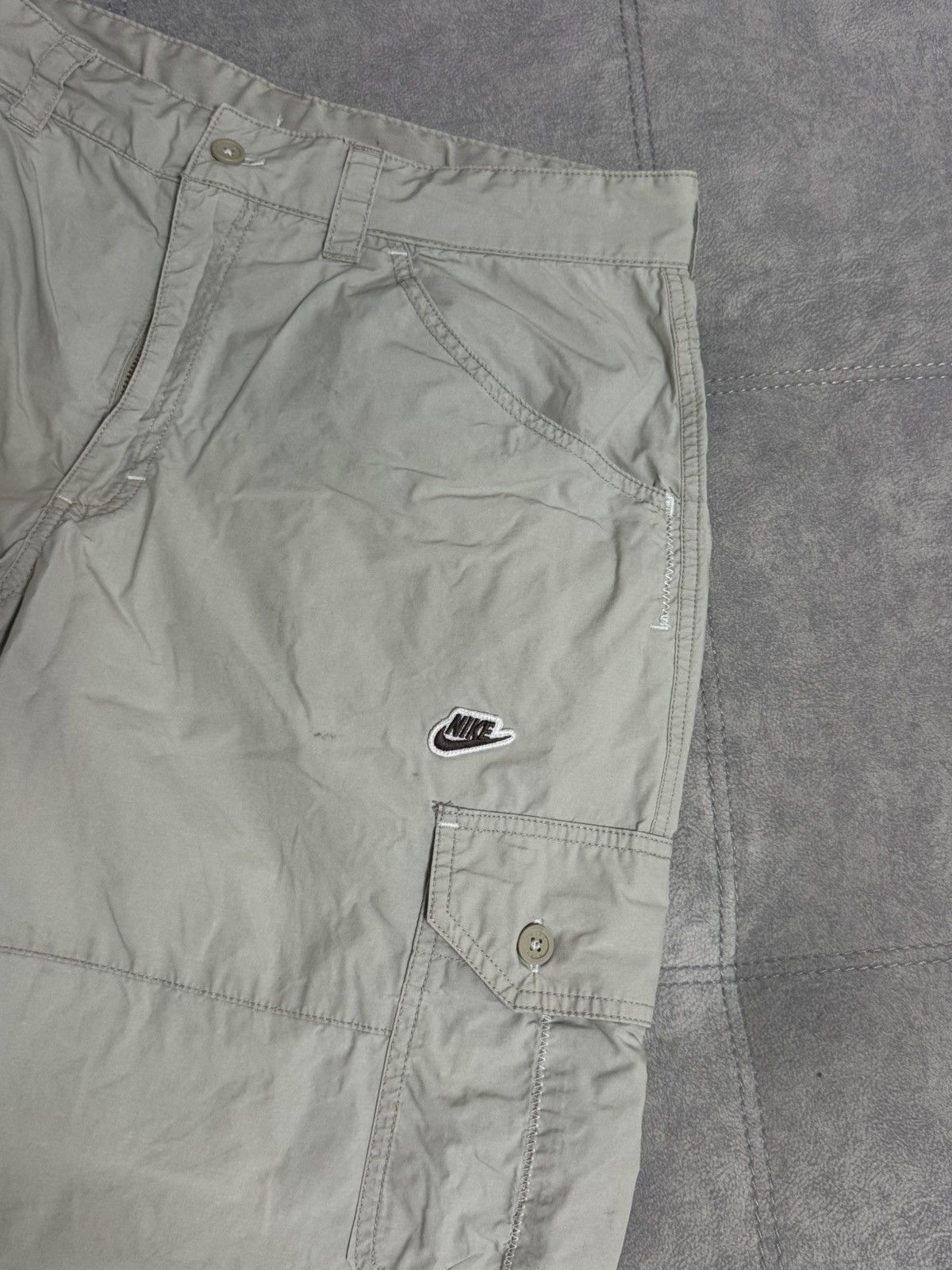 Nike Vintage Nike cargo Y2K shorts size M baggy military style Size US 32 / EU 48 - 7 Thumbnail